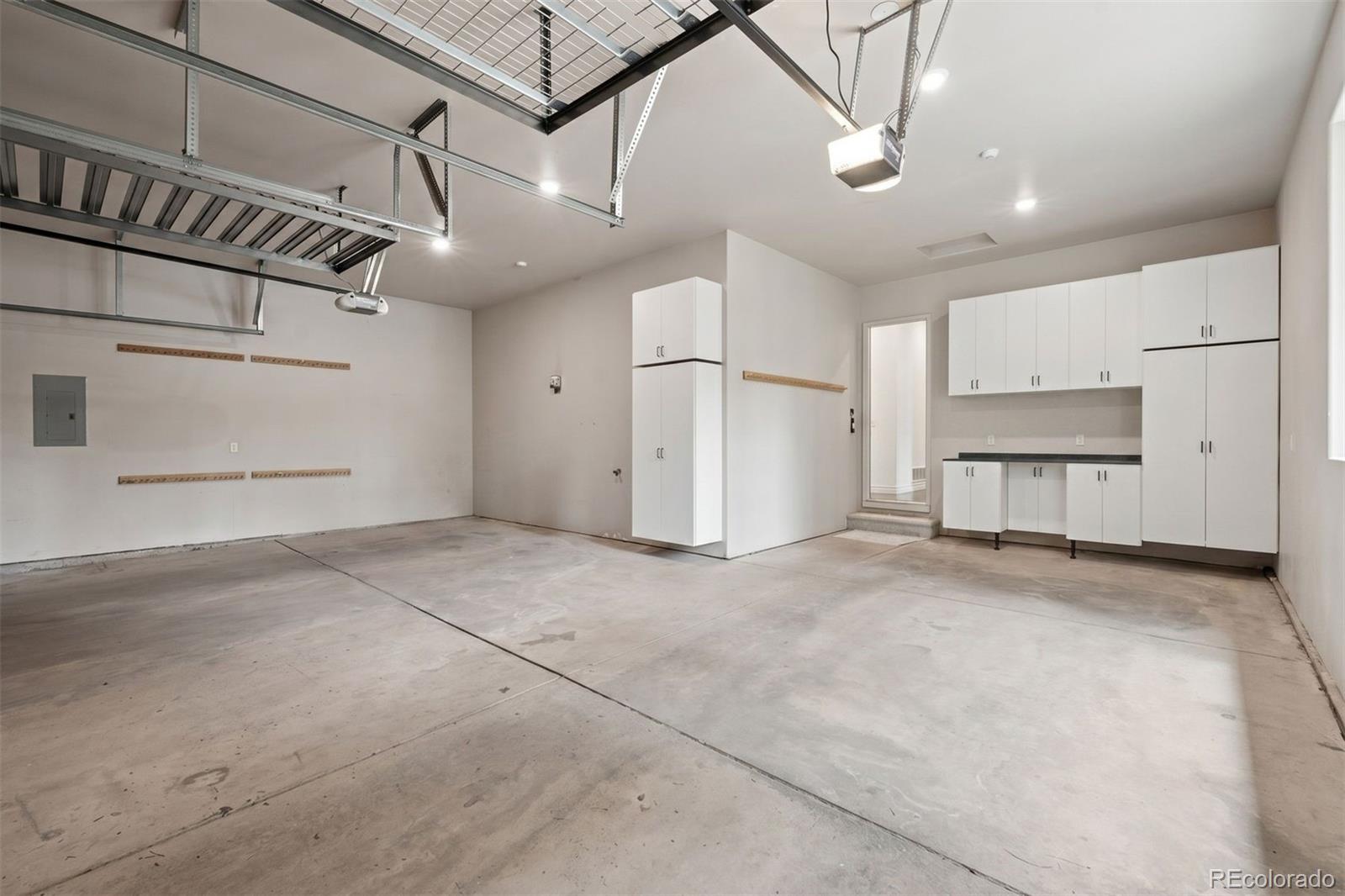 715 Silver Oak Grove