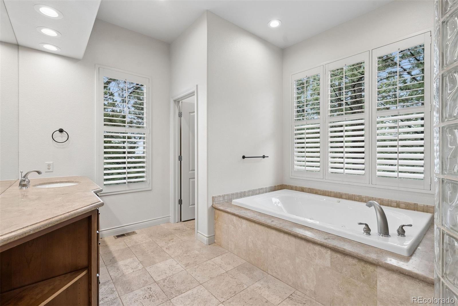 715 Silver Oak Grove