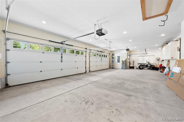 27 Broadmoor Avenue