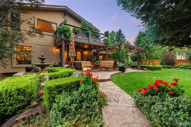 4 Springdowns Way