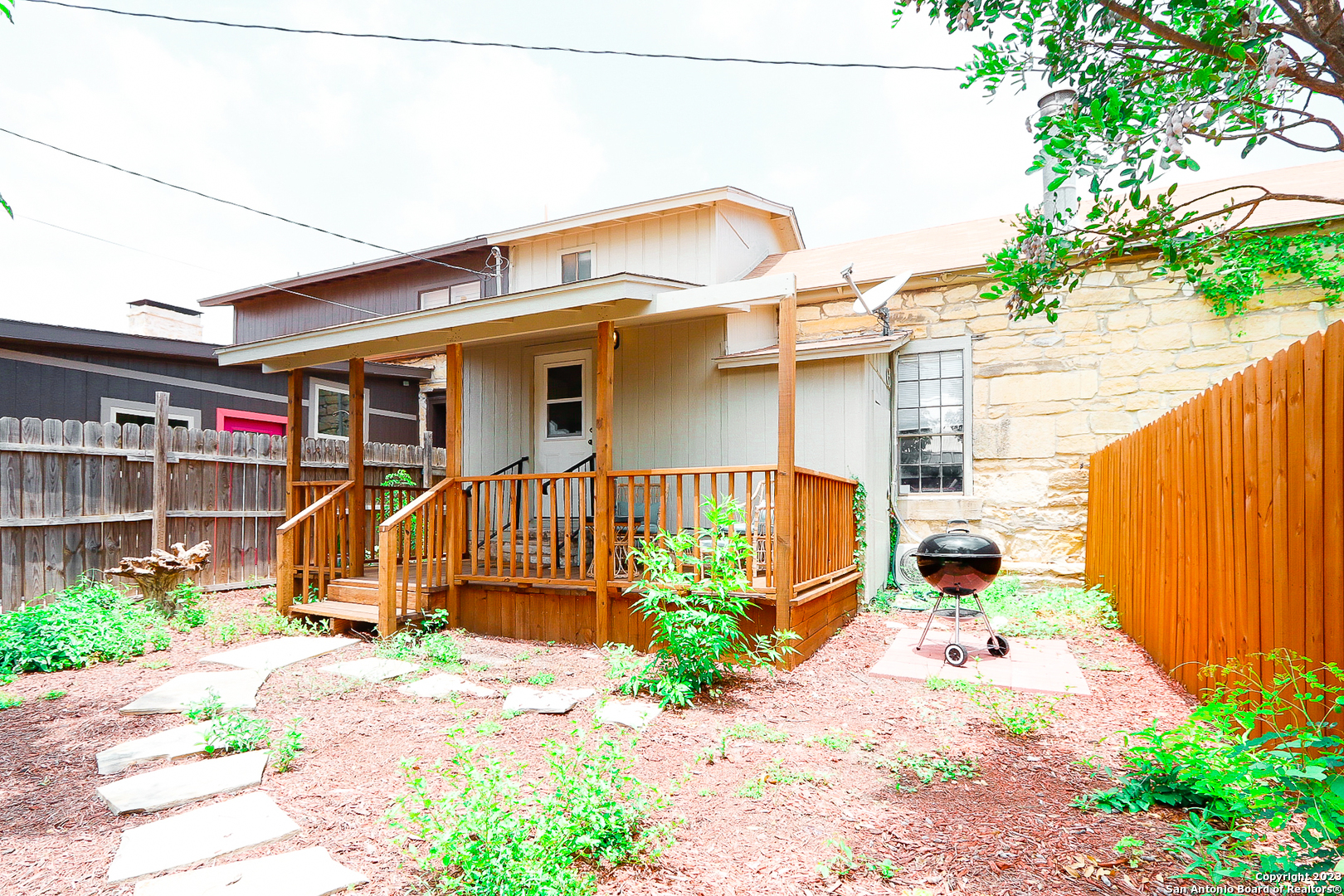 275 FORT CLARK RD