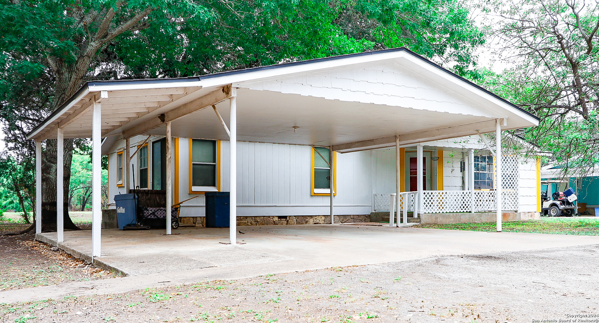 2403 AIRPORT RD