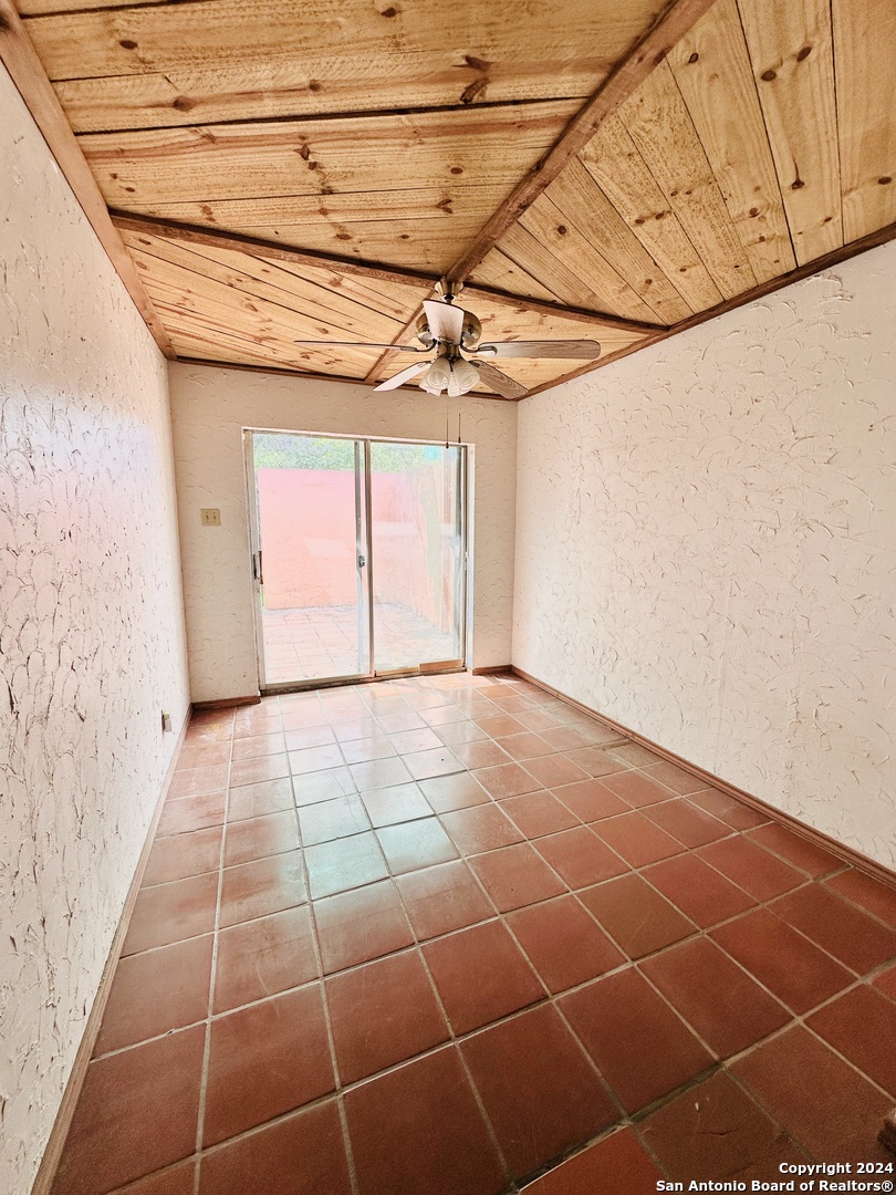 115 AVENIDA JUAREZ