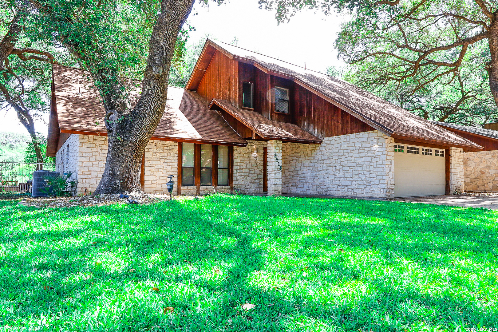 171 OAK LN