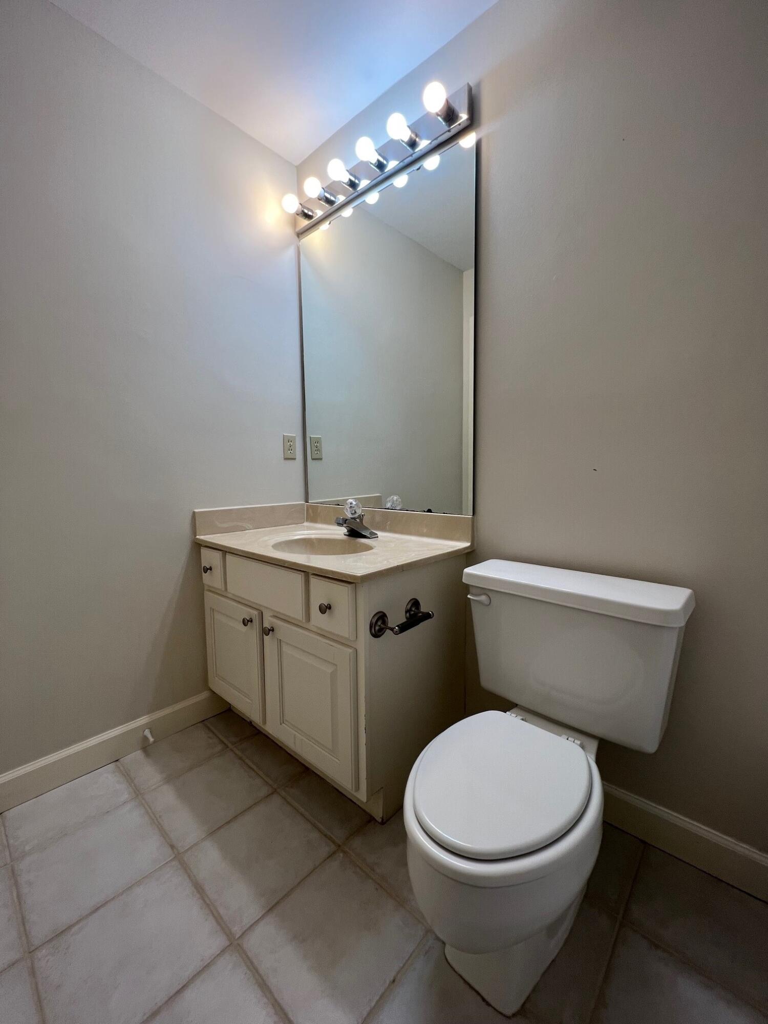 5059 Beachwalk Way