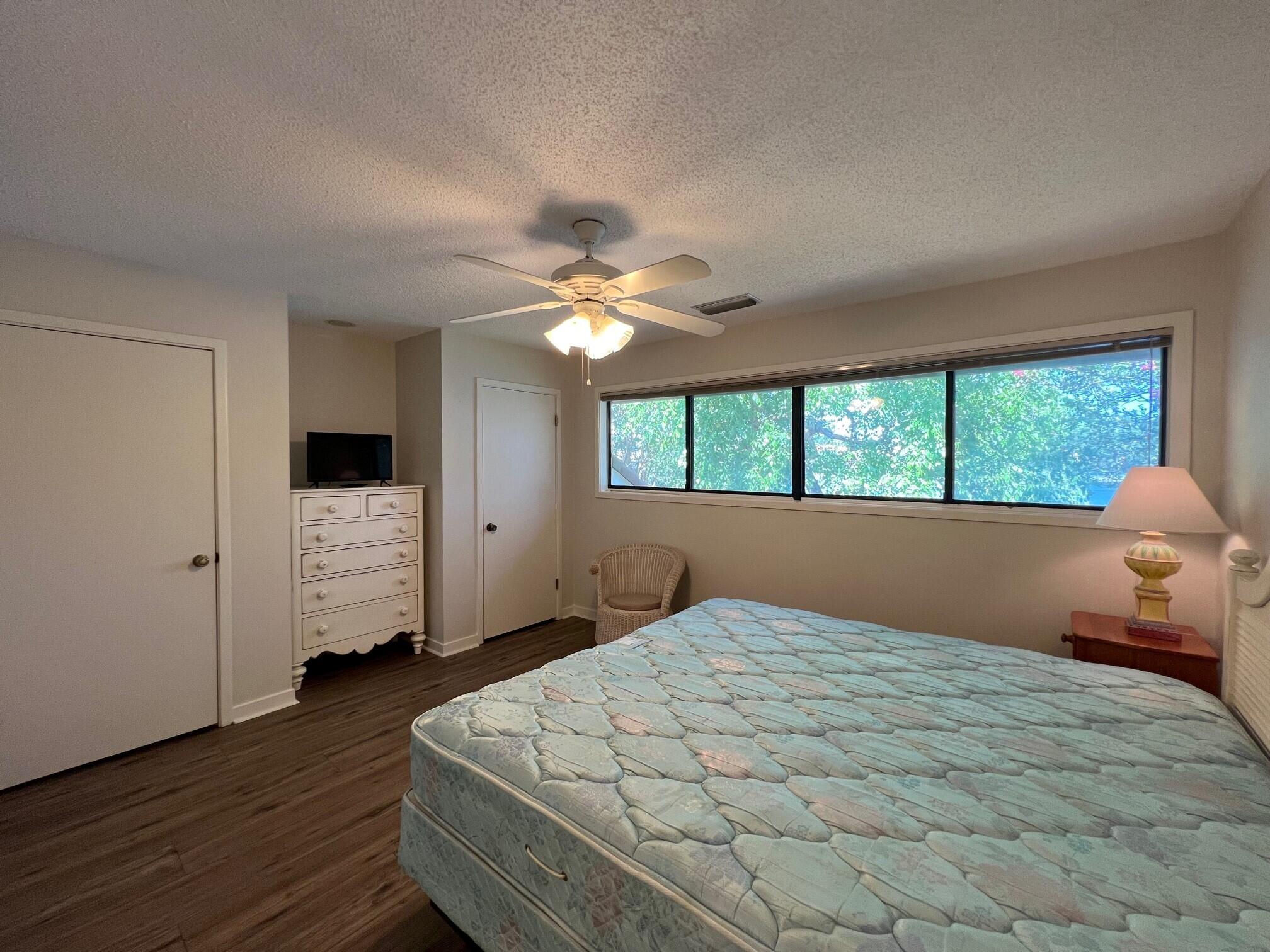 5059 Beachwalk Way