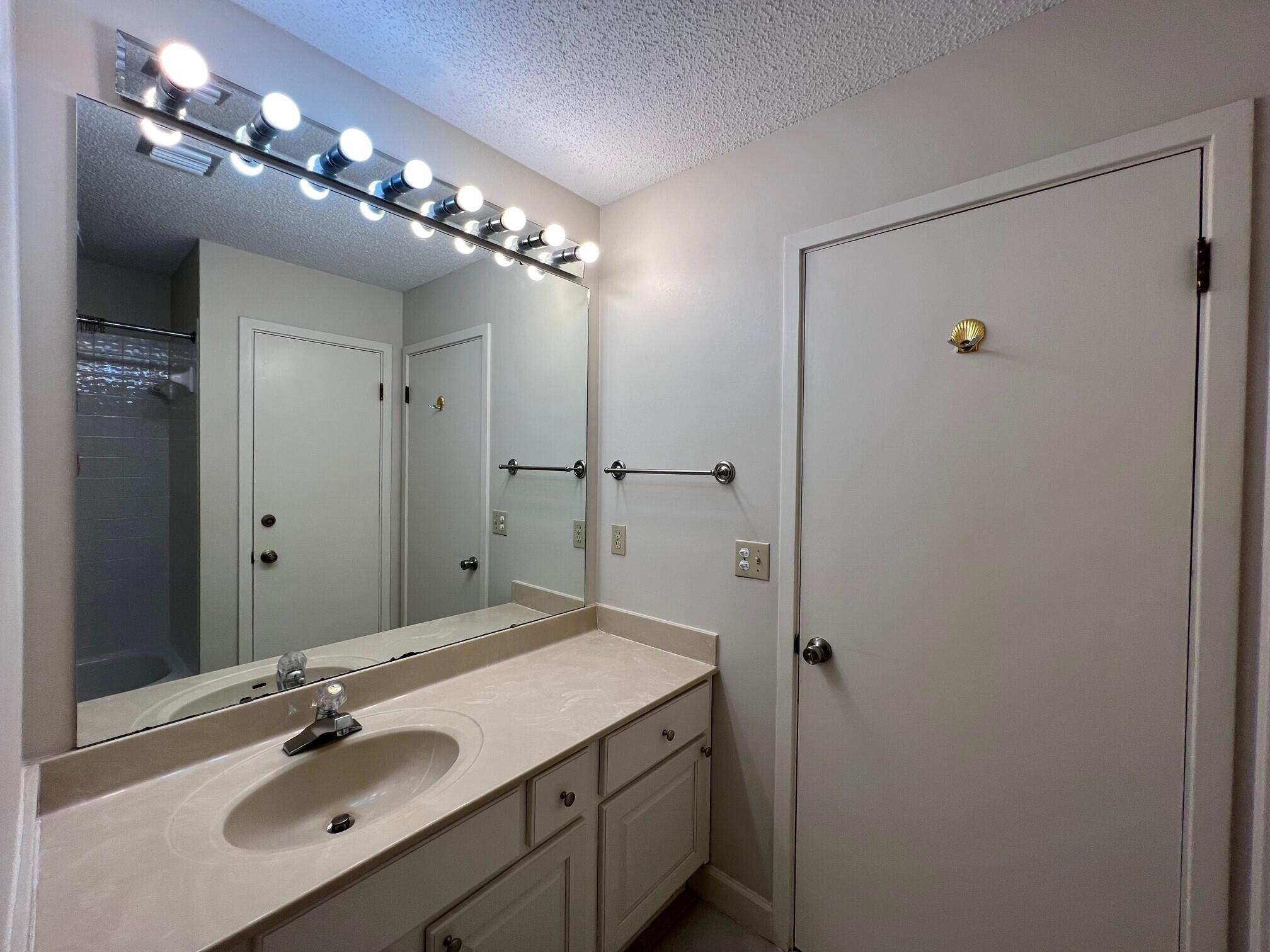 5059 Beachwalk Way