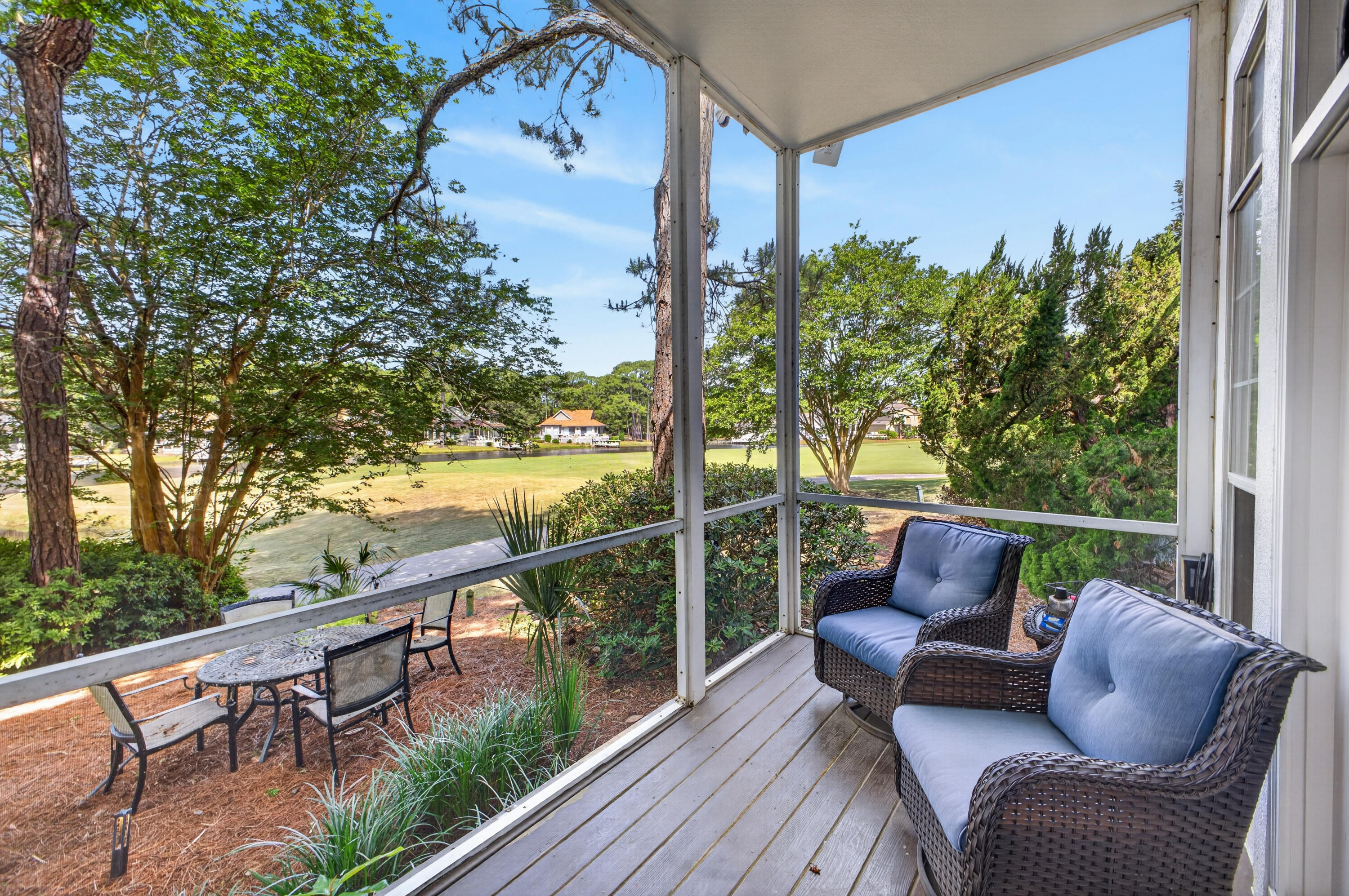 72 Vantage Pointe