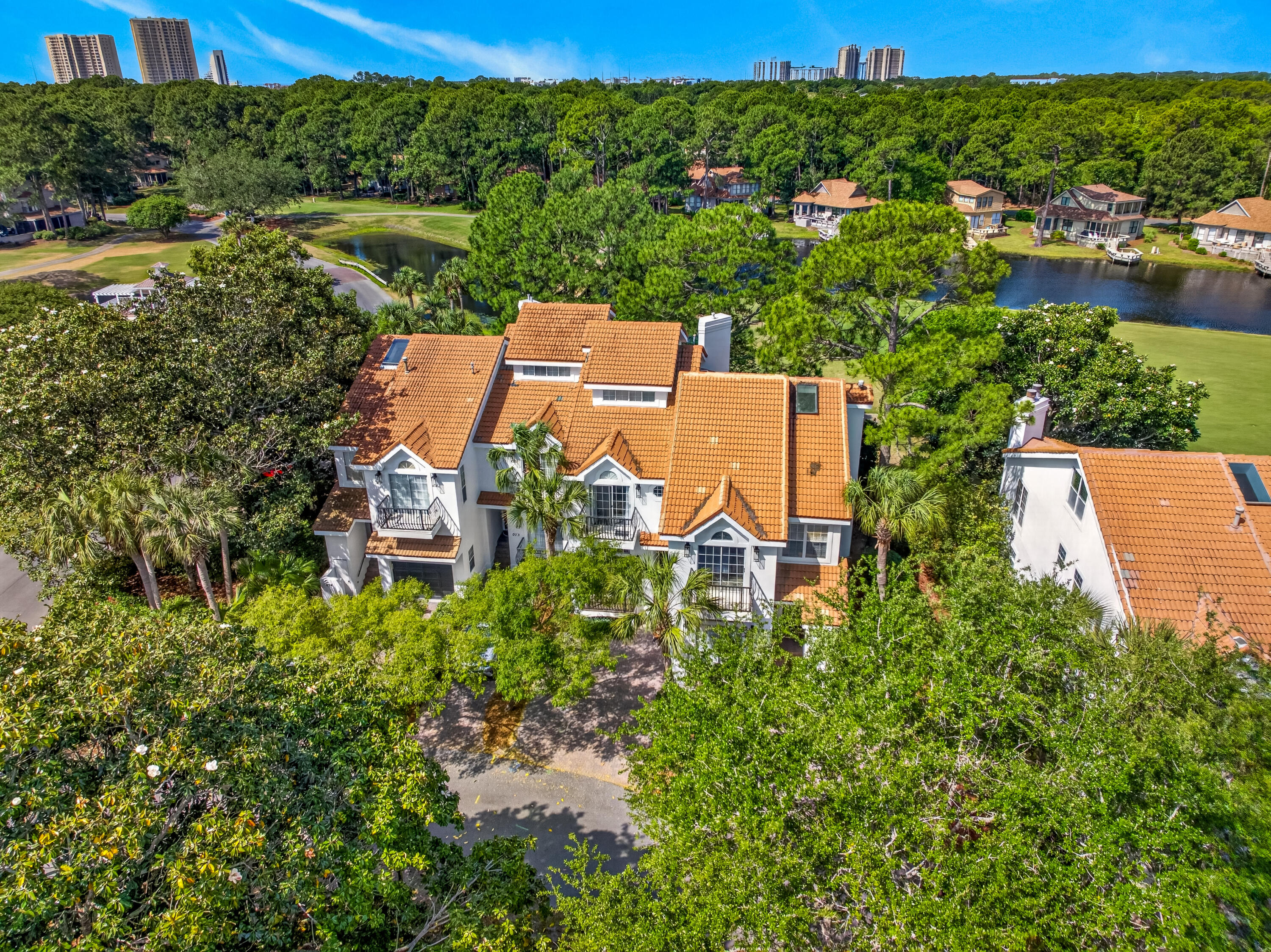 72 Vantage Pointe