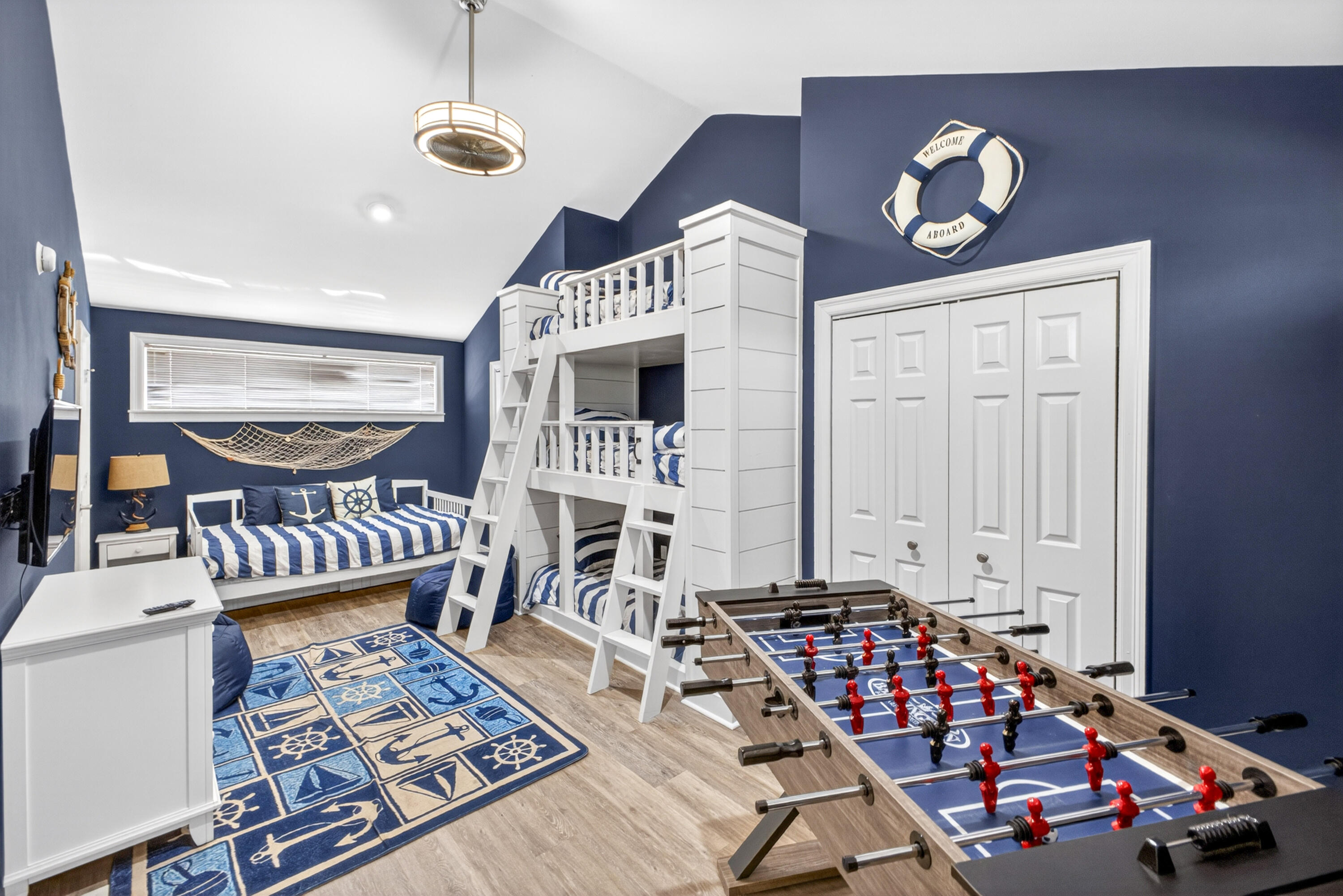 72 Vantage Pointe
