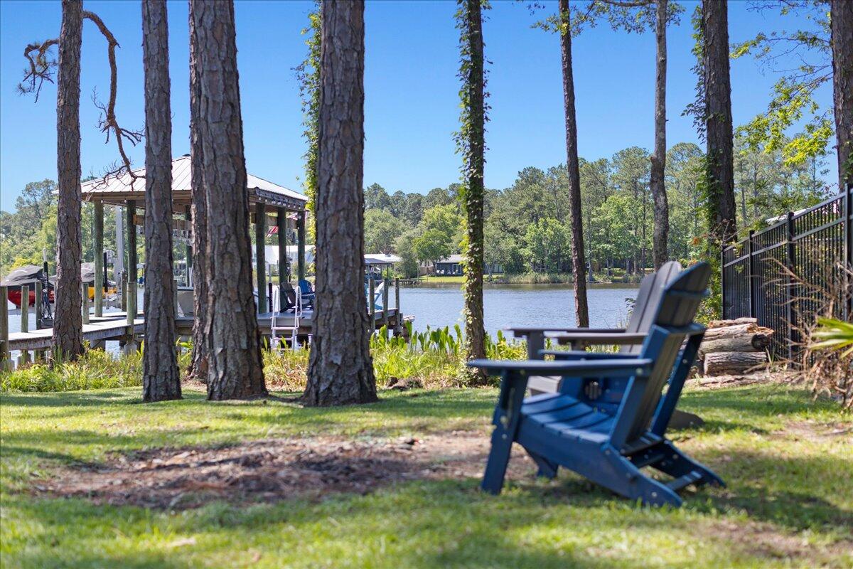 103 W Bayou Forest Drive