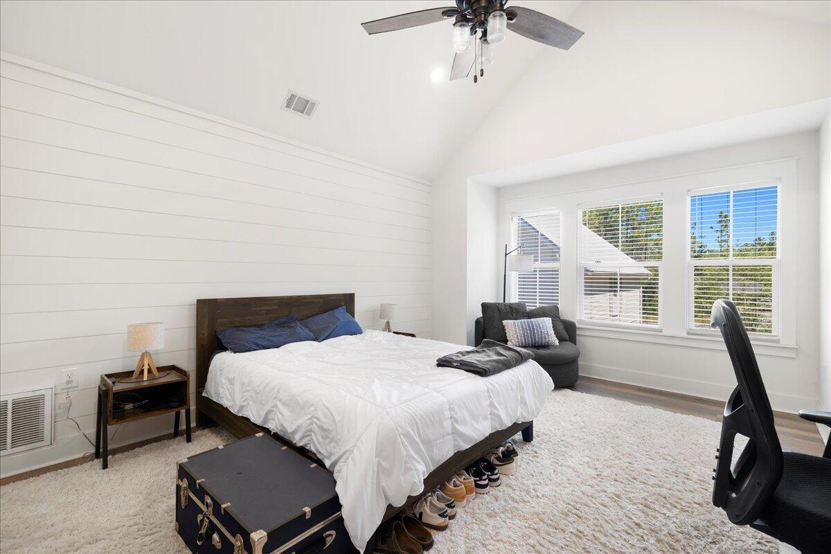 103 W Bayou Forest Drive