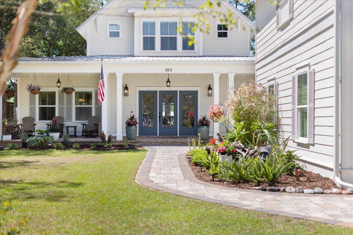 103 W Bayou Forest Drive