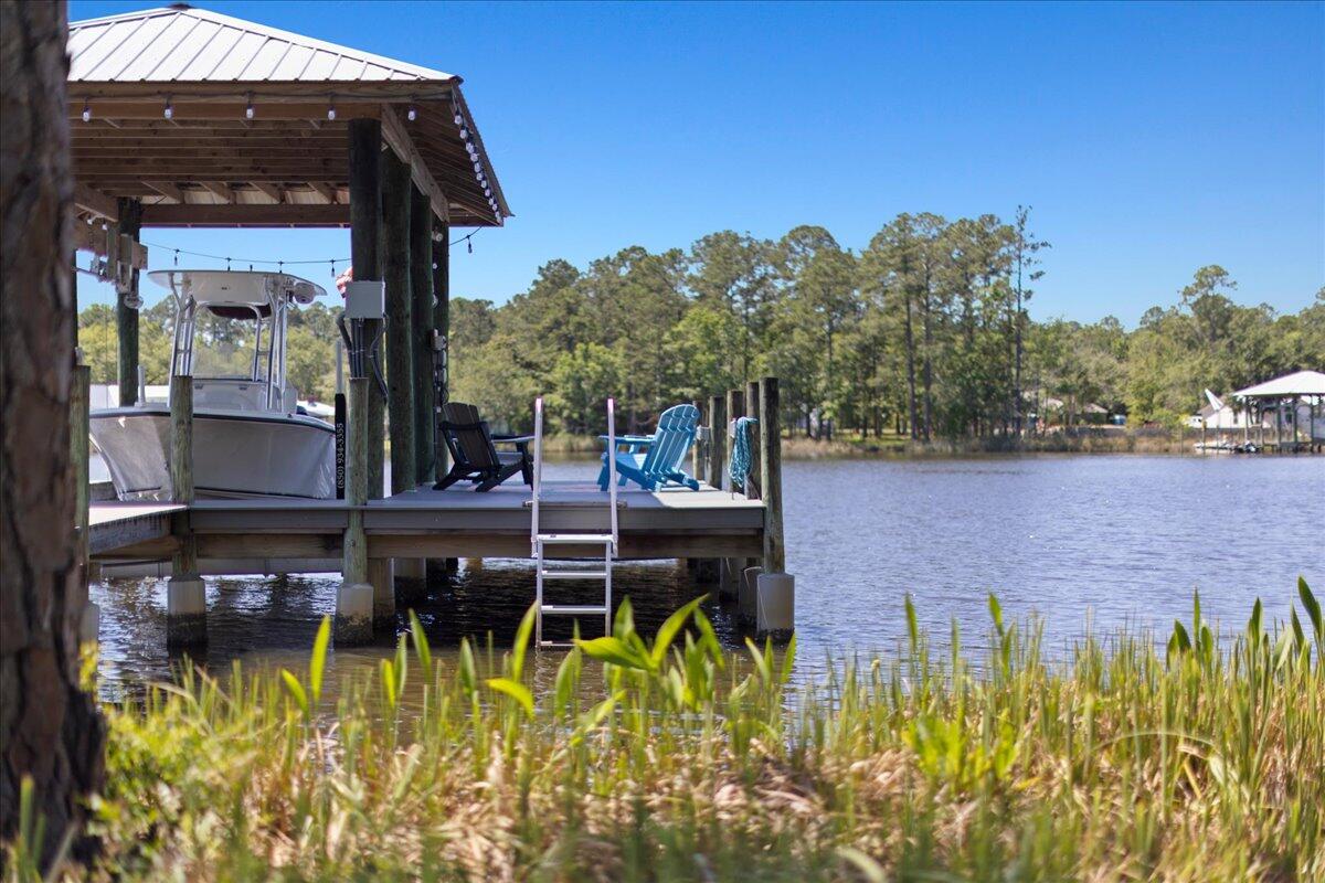 103 W Bayou Forest Drive
