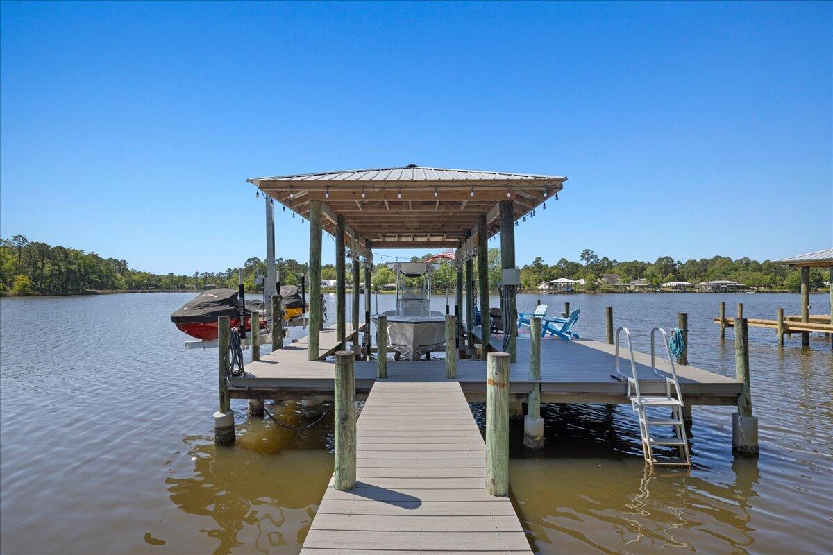 103 W Bayou Forest Drive