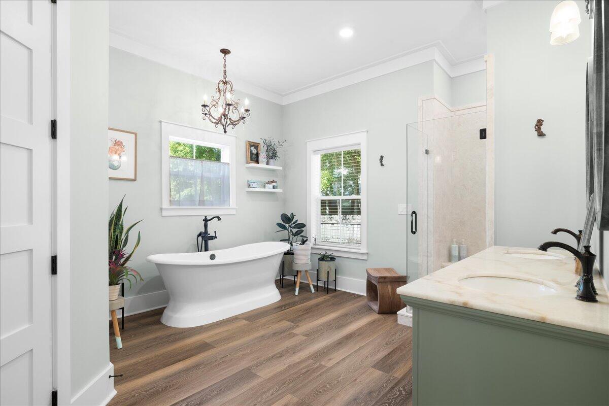 103 W Bayou Forest Drive