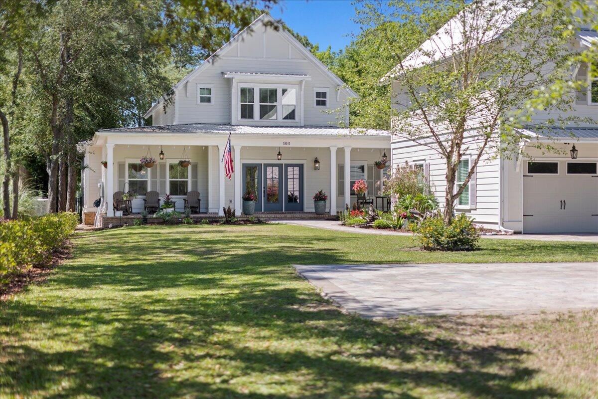 103 W Bayou Forest Drive