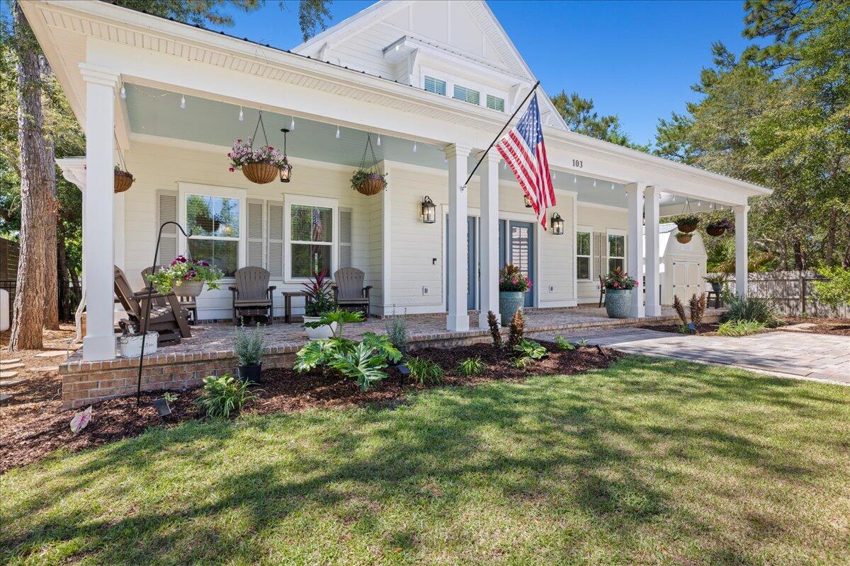103 W Bayou Forest Drive