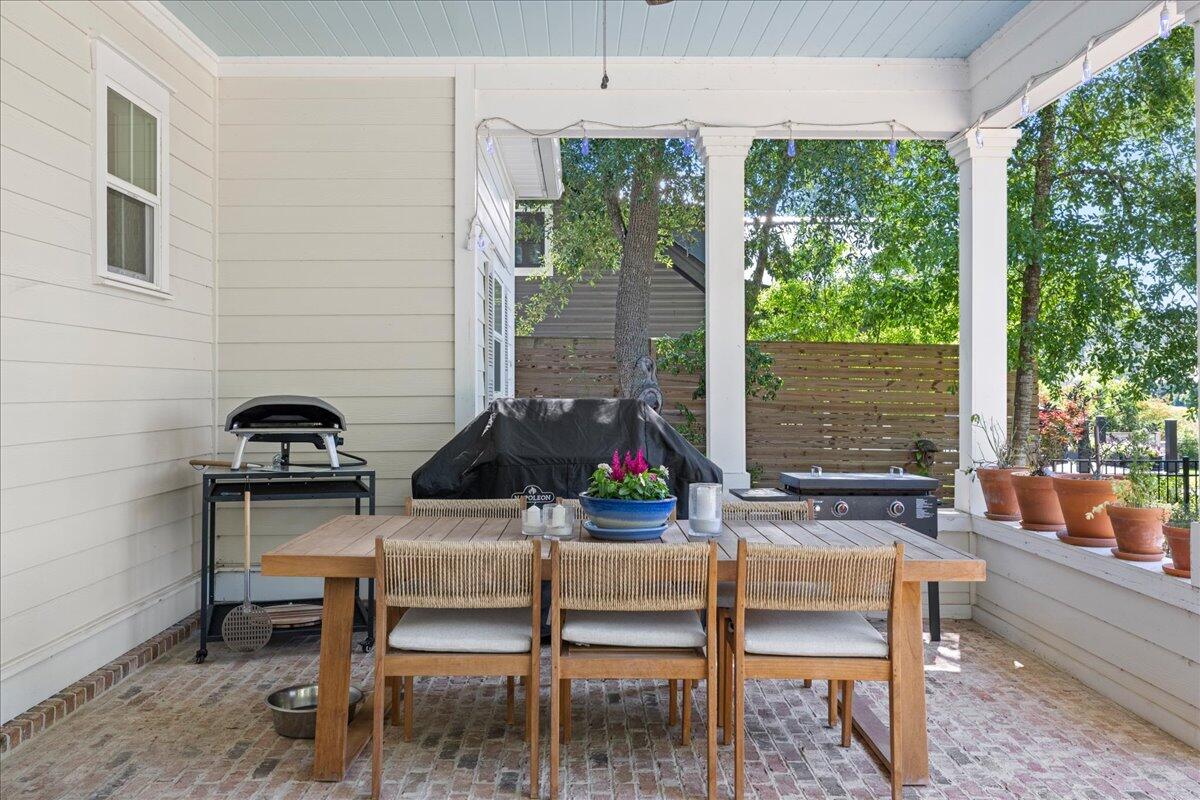 103 W Bayou Forest Drive