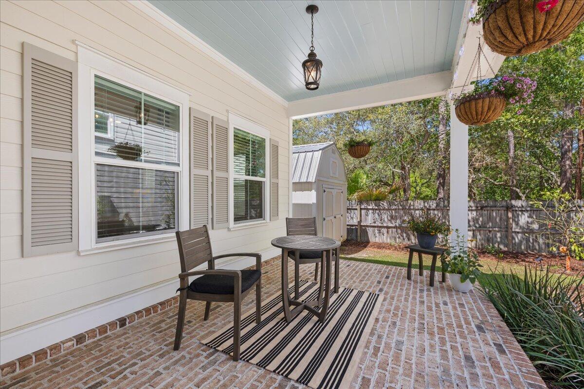 103 W Bayou Forest Drive
