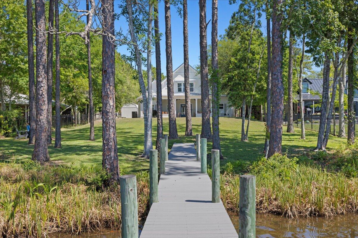 103 W Bayou Forest Drive