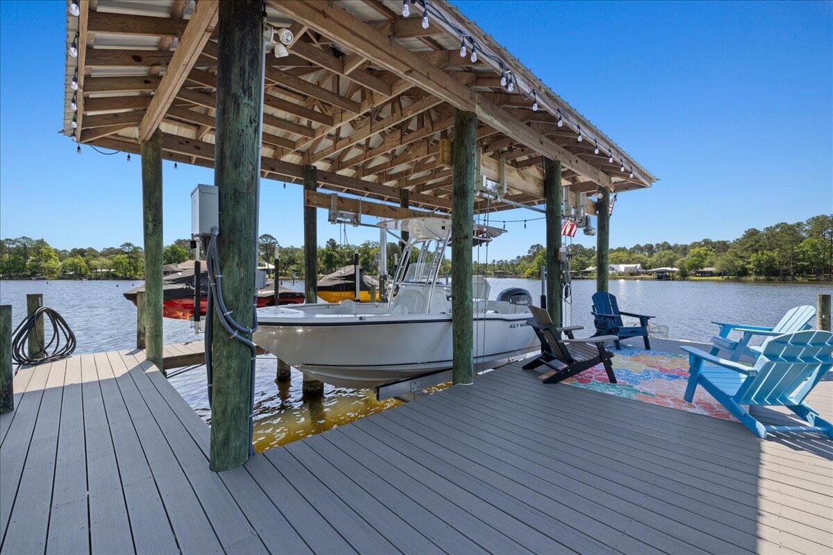 103 W Bayou Forest Drive