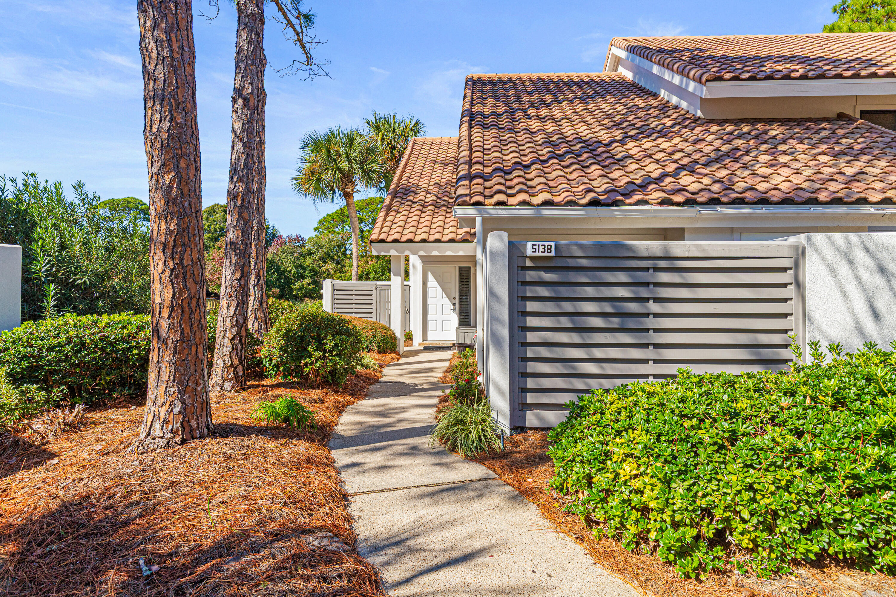 5138 Beachwalk Circle