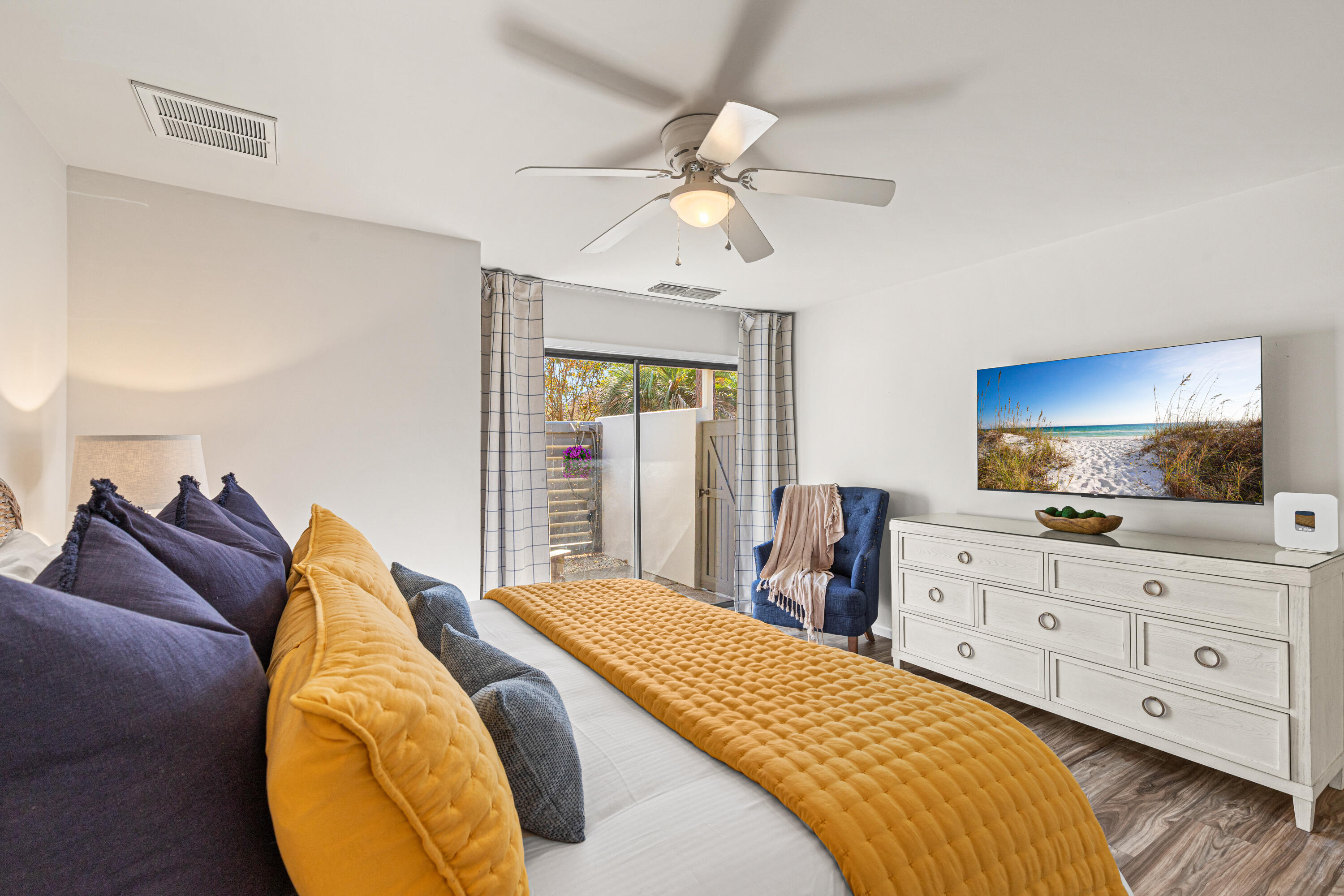 5138 Beachwalk Circle