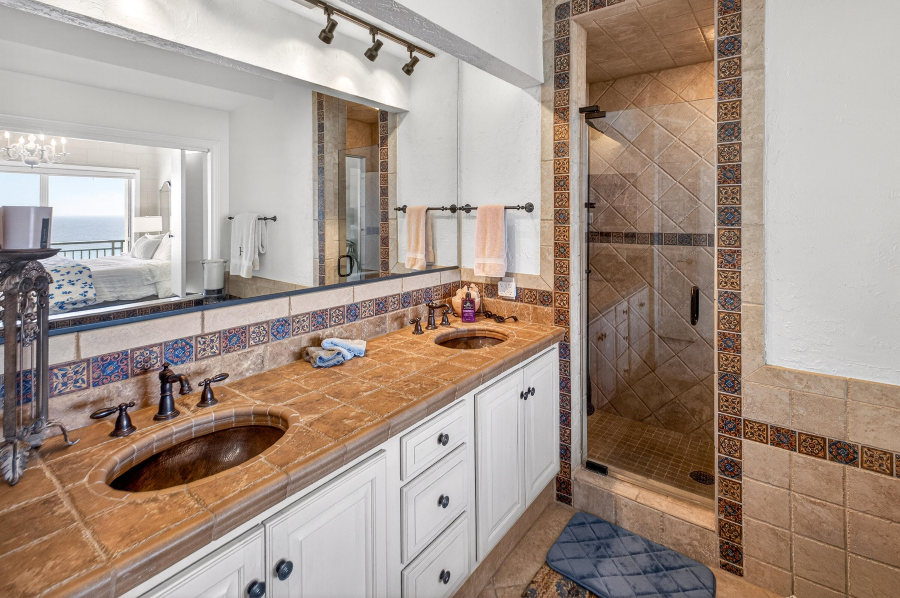 4447 Southwinds Drive 4447