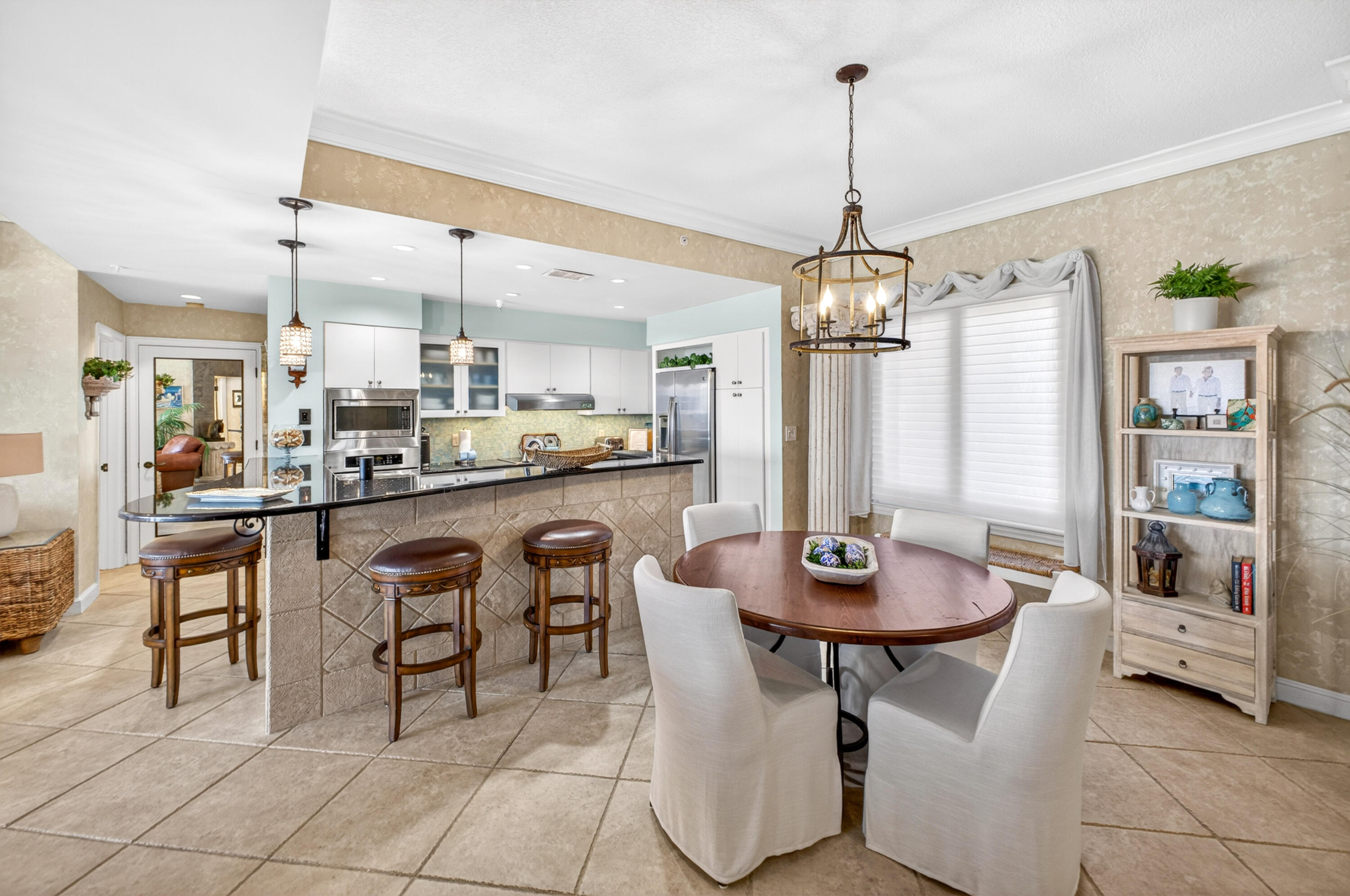 4447 Southwinds Drive 4447