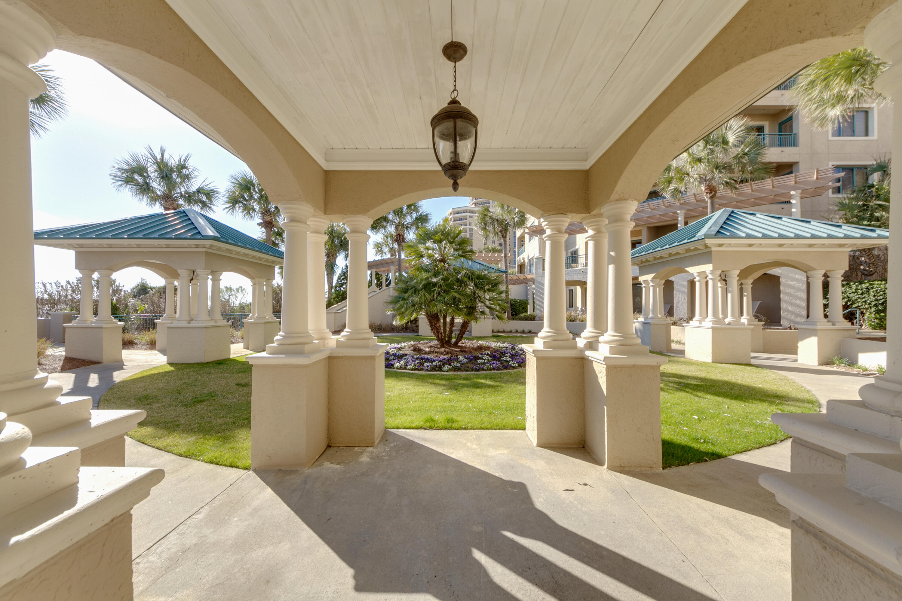 4447 Southwinds Drive 4447