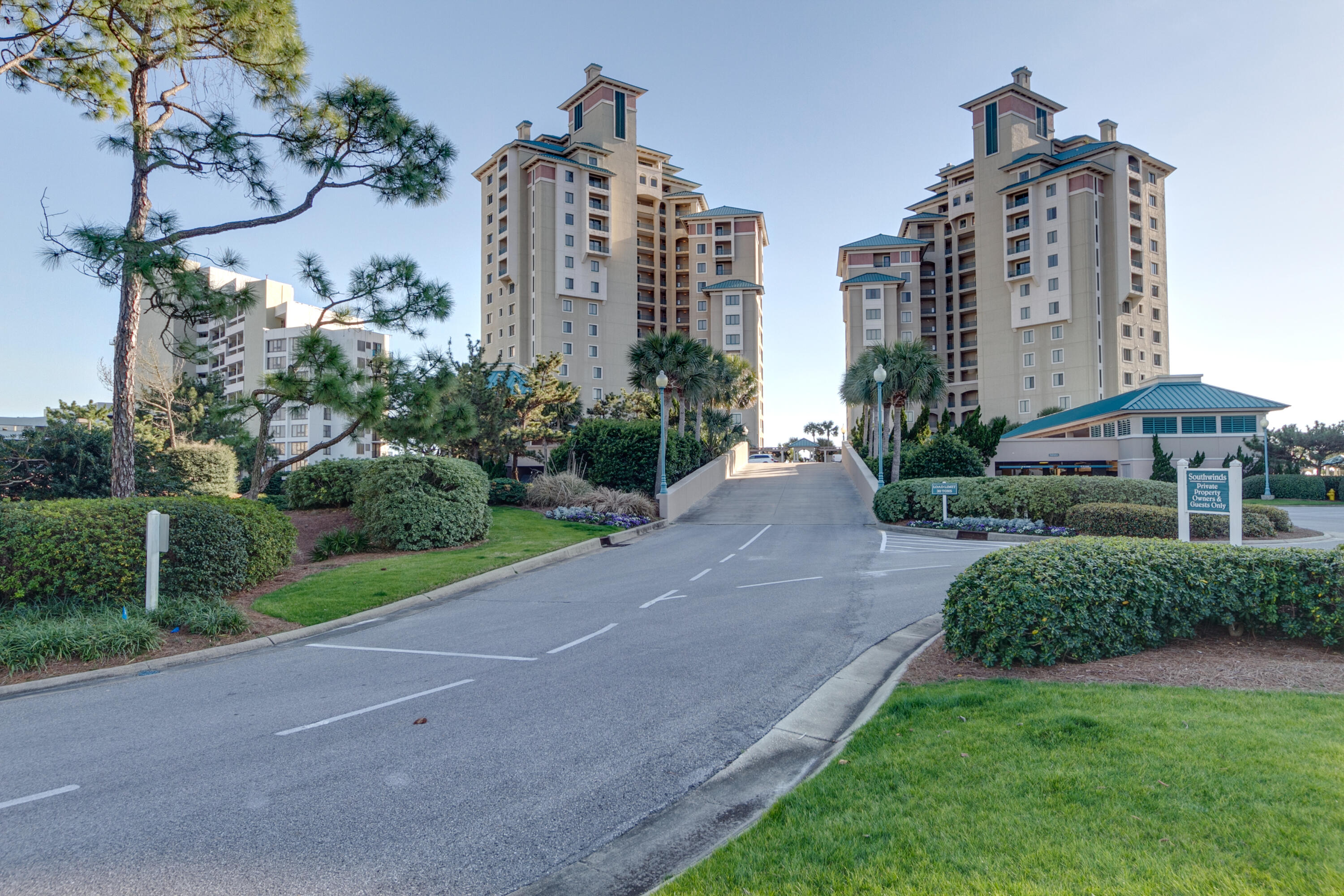 4447 Southwinds Drive 4447