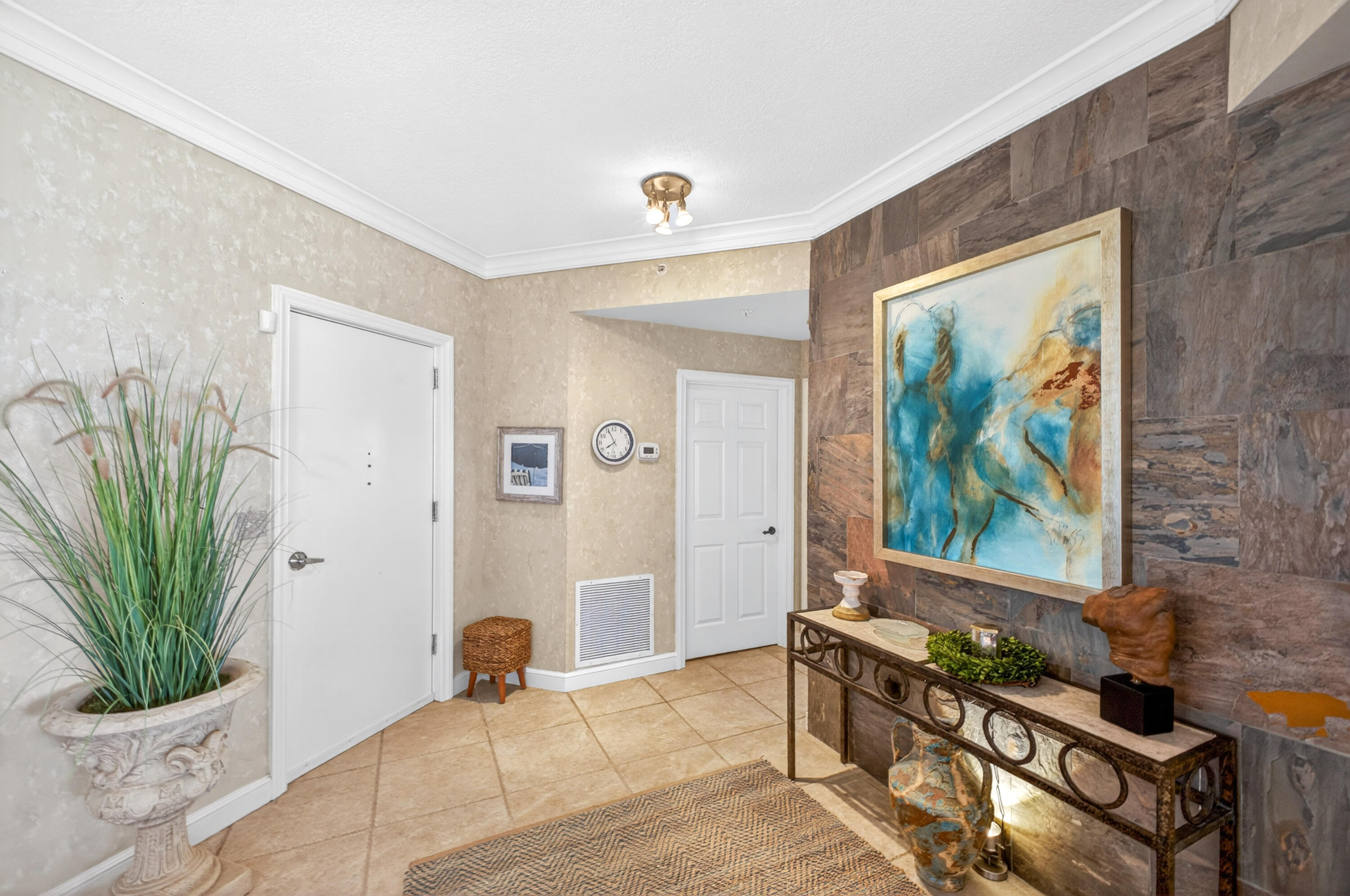 4447 Southwinds Drive 4447