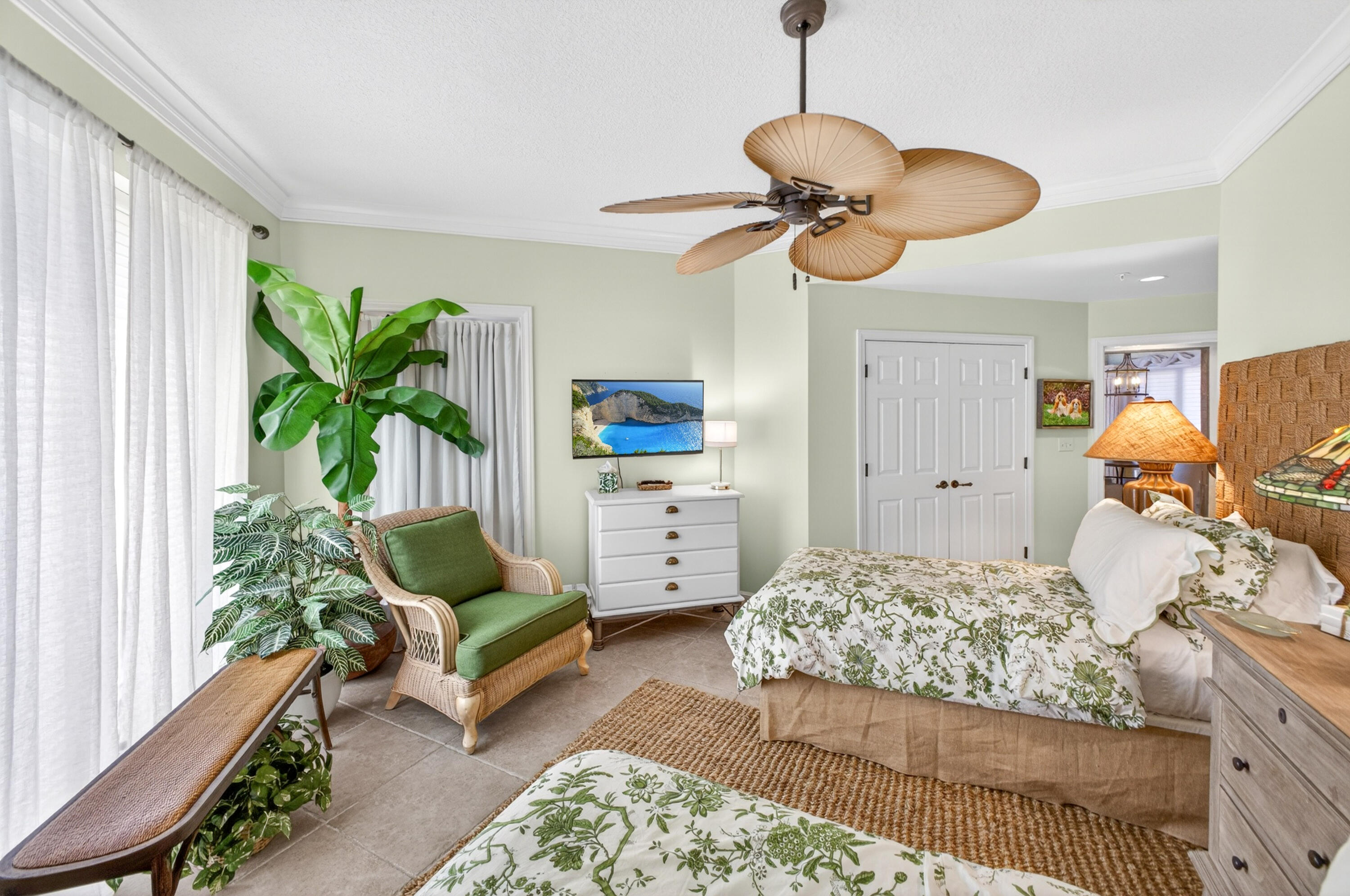 4447 Southwinds Drive 4447