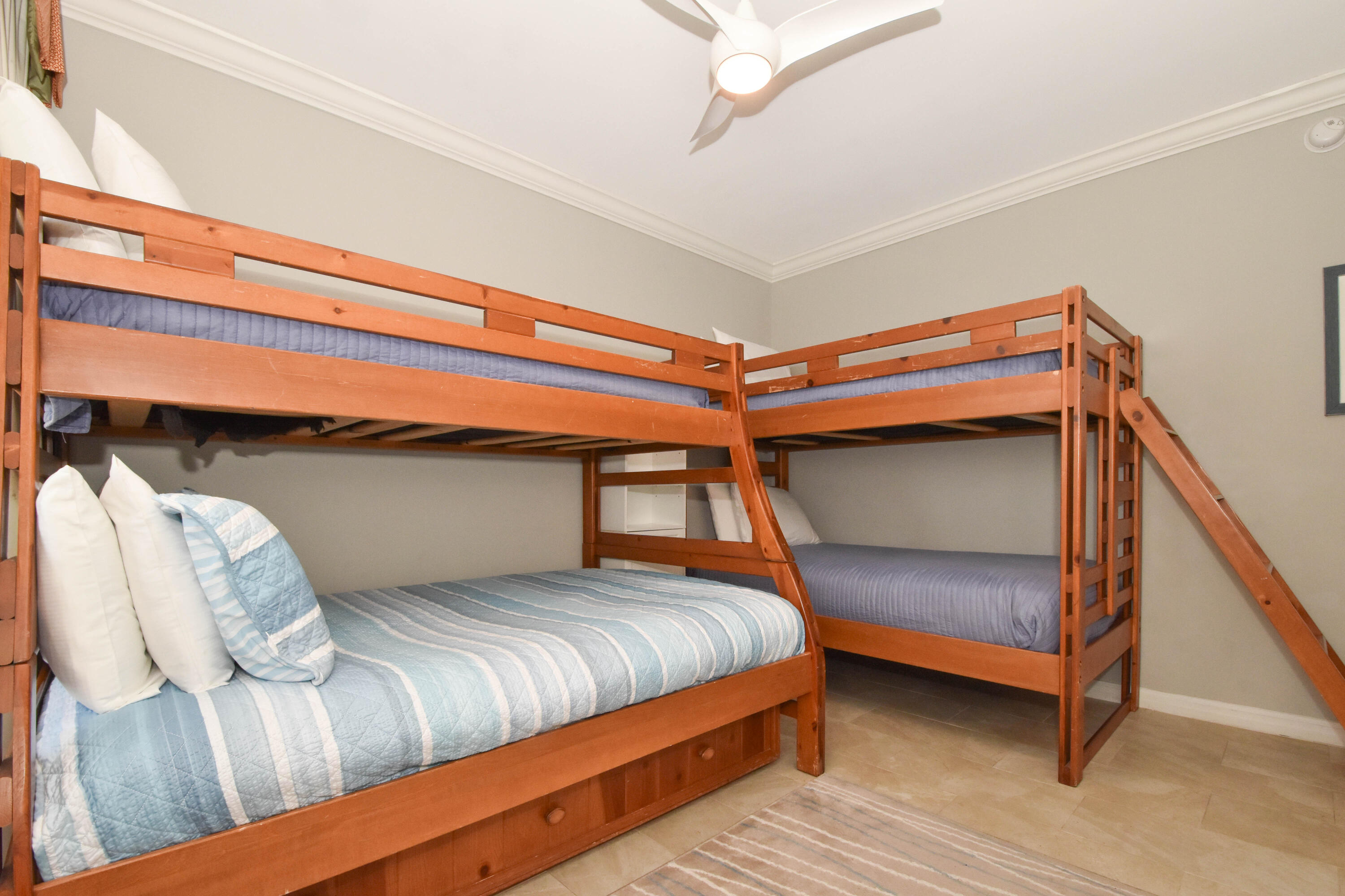 15200 Emerald Coast Parkway 803