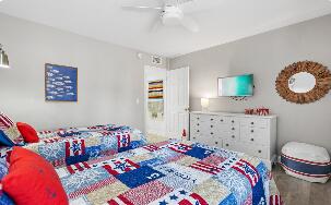 814 Harbour Point Drive 814