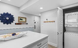 814 Harbour Point Drive 814