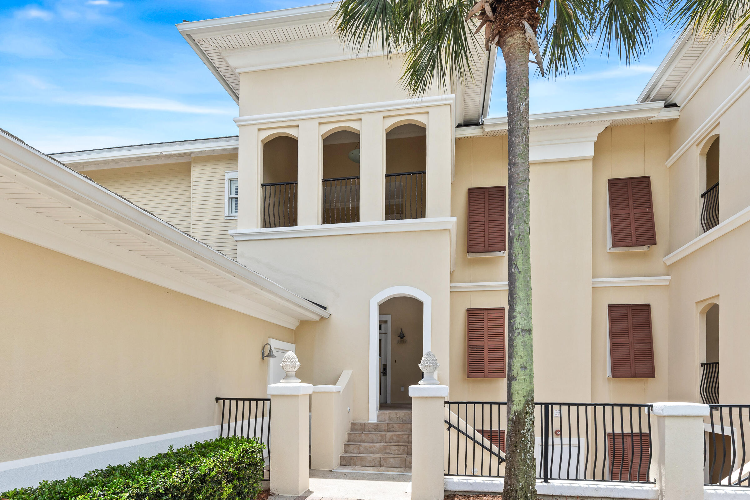 5355 Pine Ridge Lane 5355