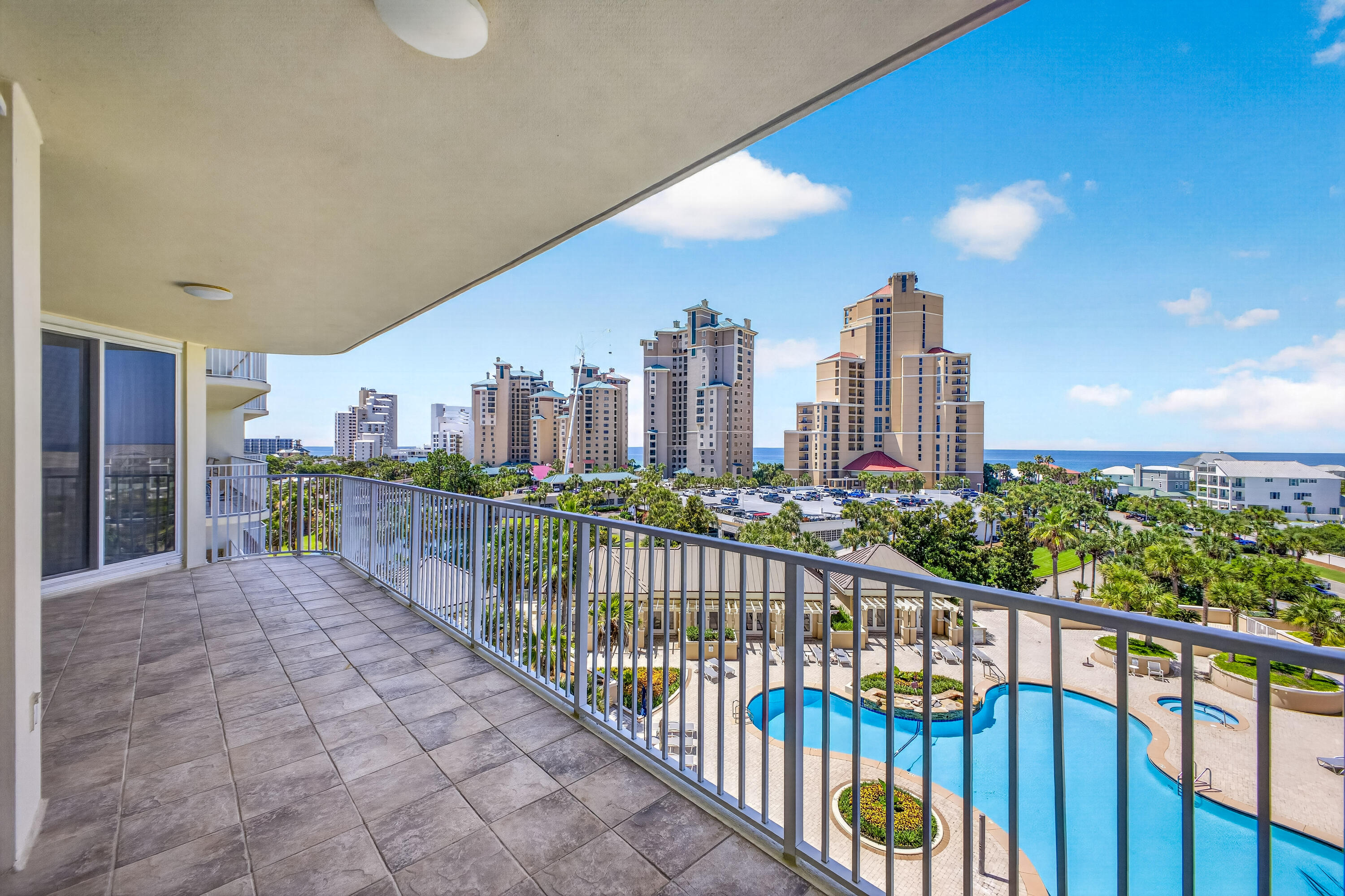 1 Beach Club Drive 604