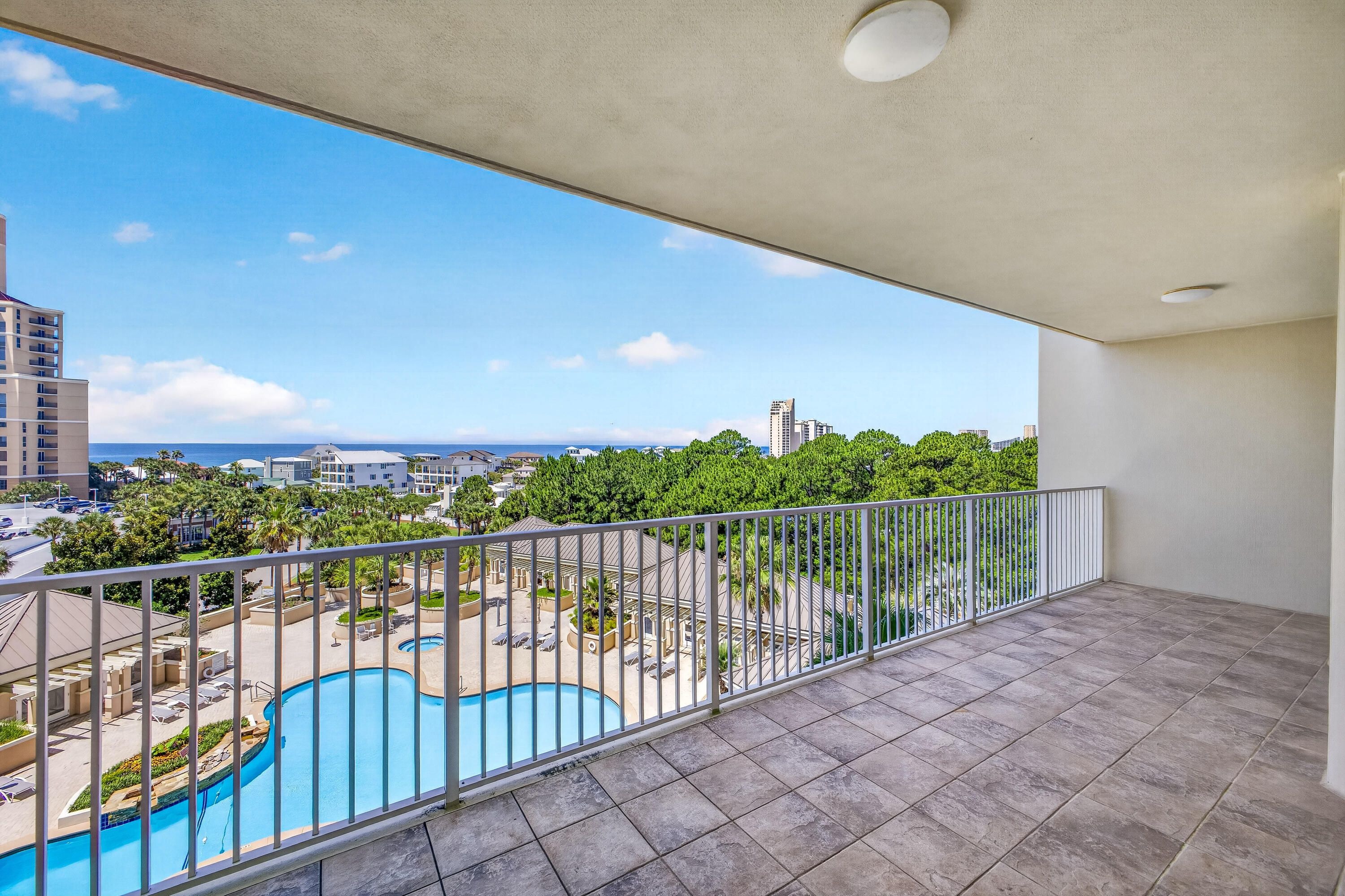 1 Beach Club Drive 604
