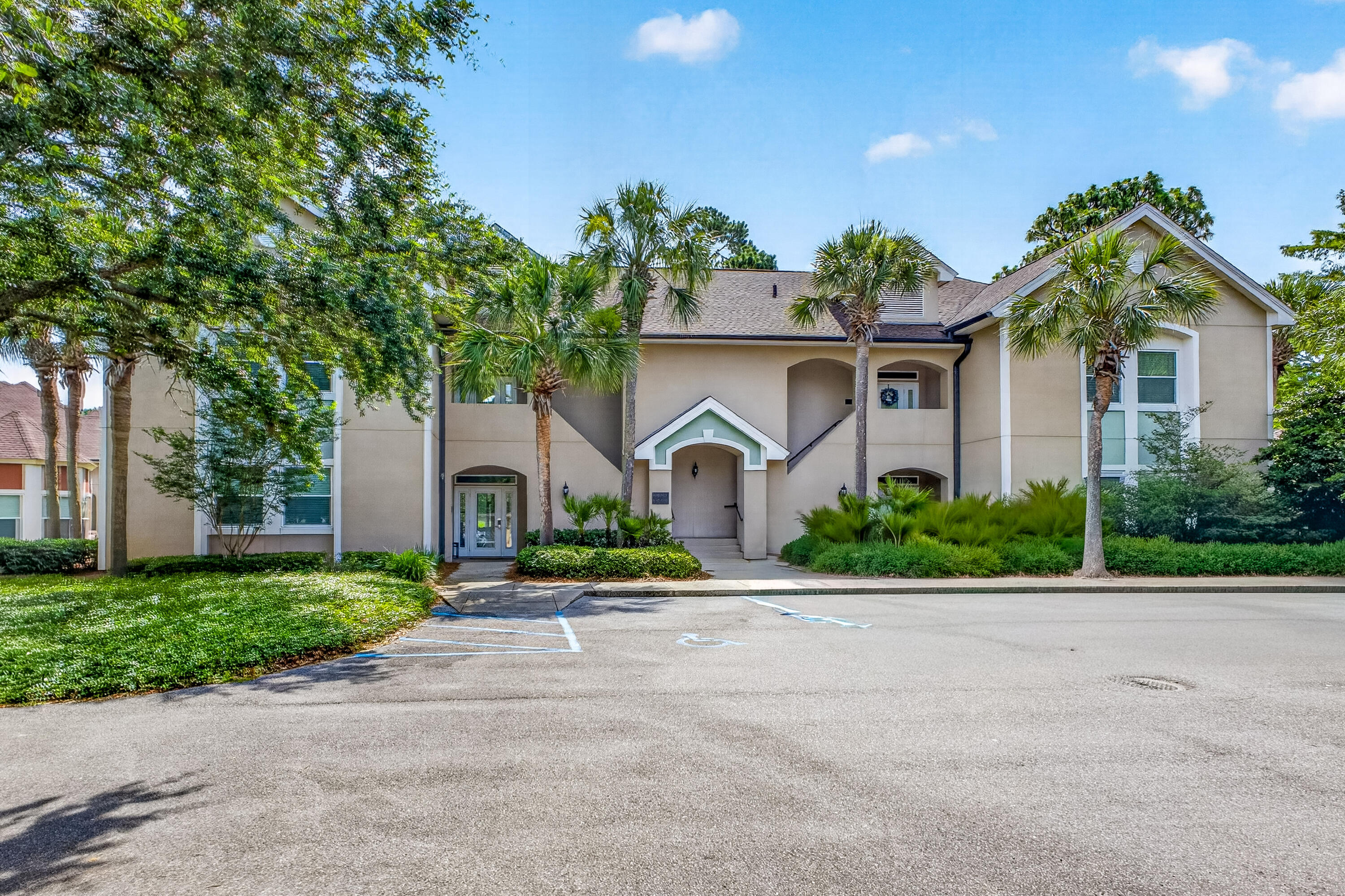 8547 Turnberry Court 8547
