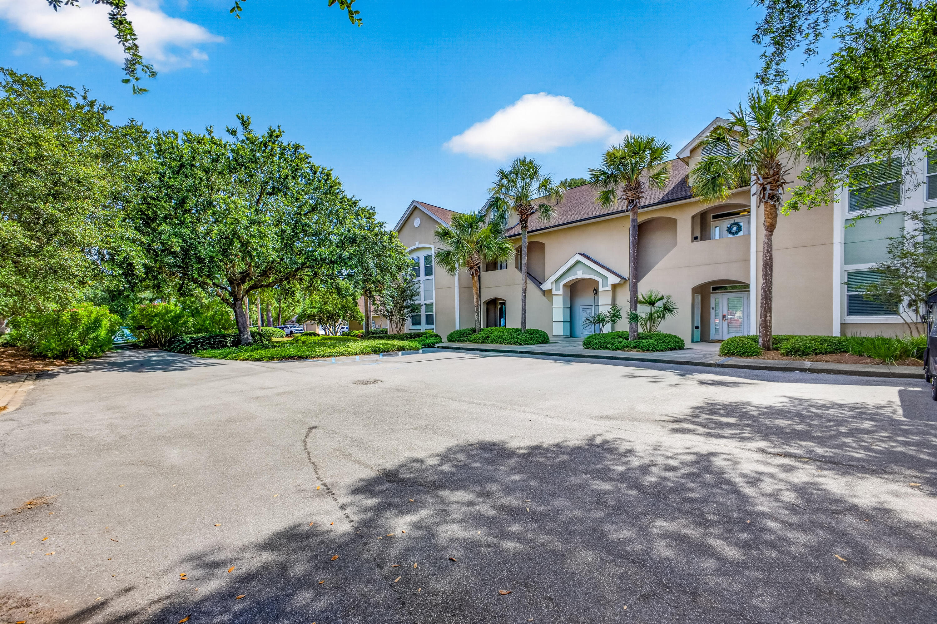 8547 Turnberry Court 8547