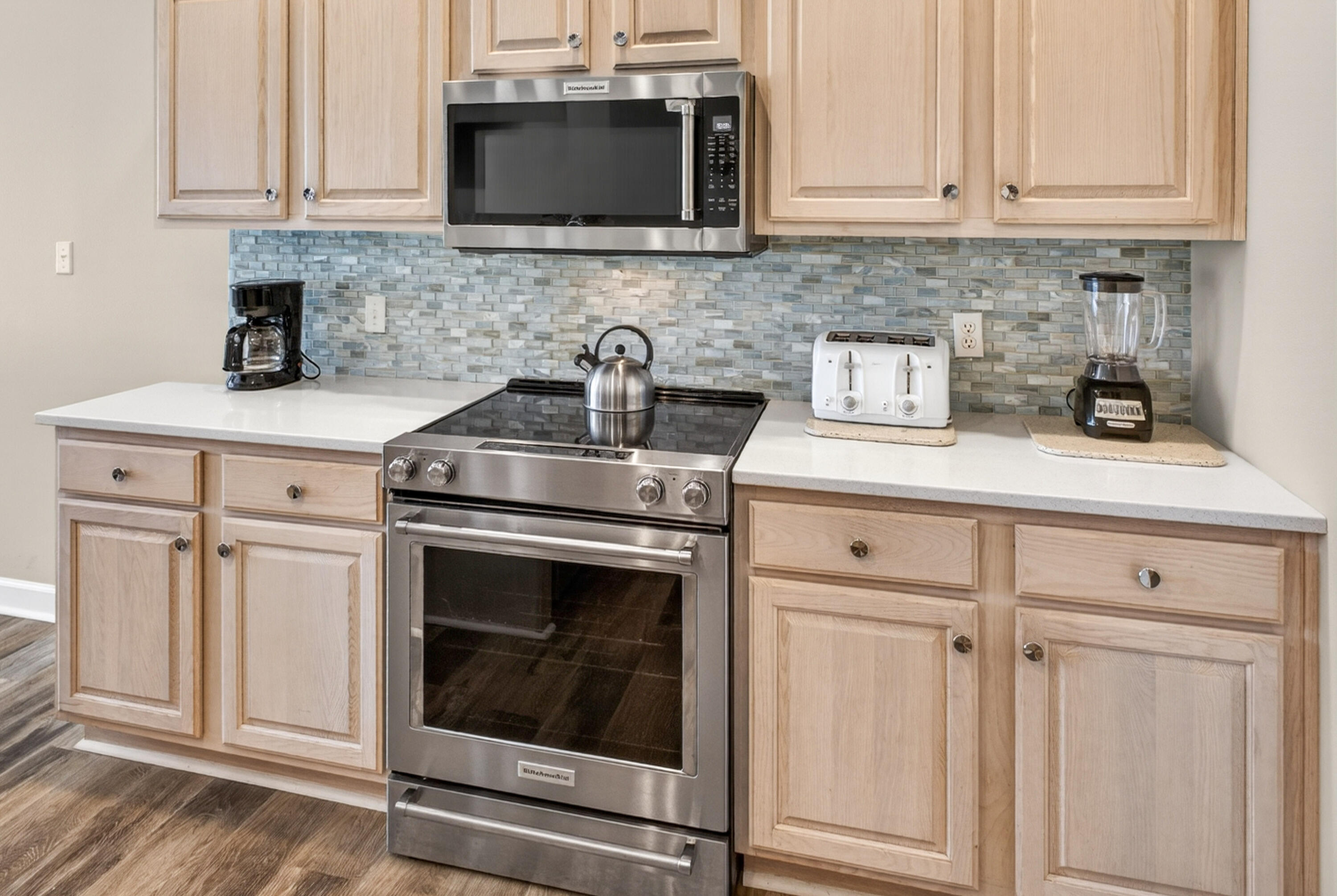 8547 Turnberry Court 8547