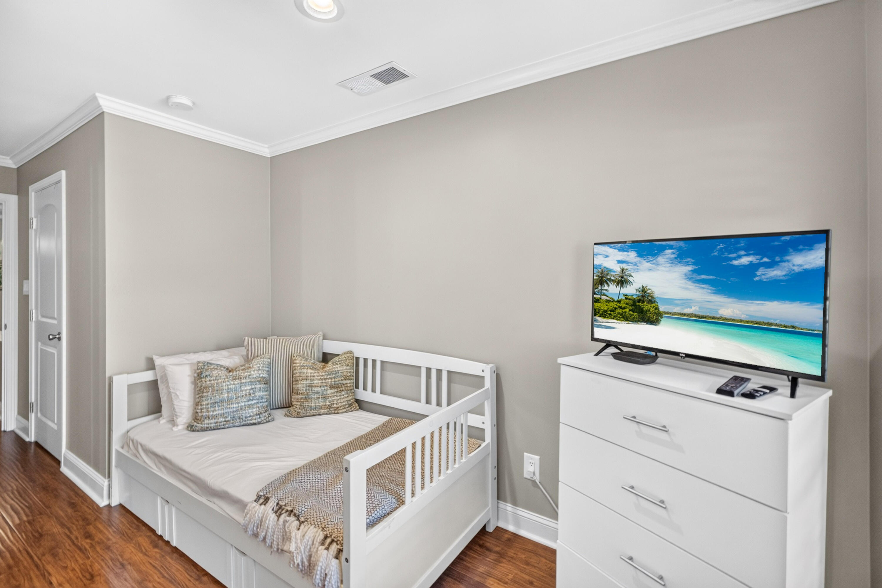503 Magnolia Place 503