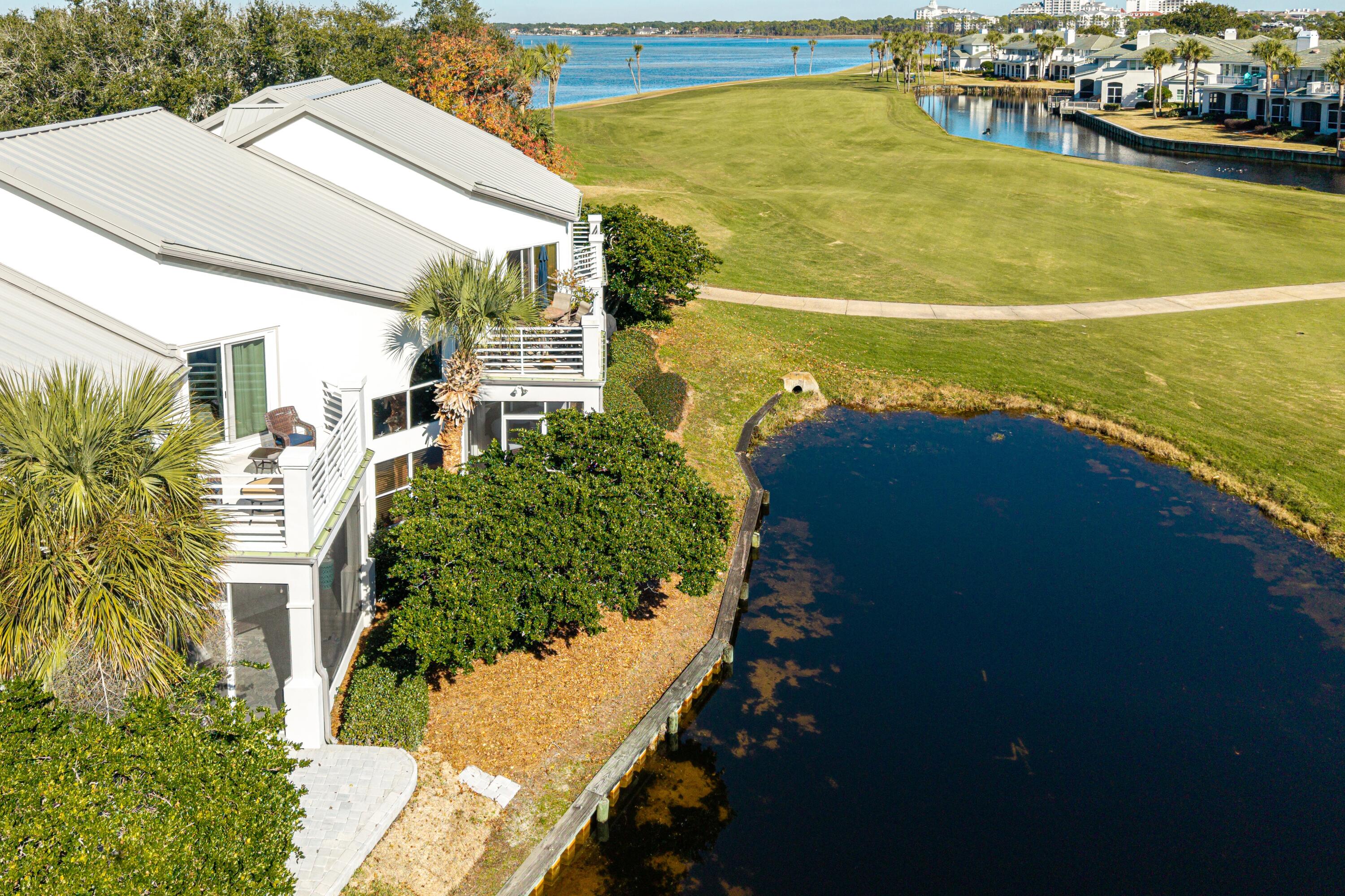 982 Northshore Drive