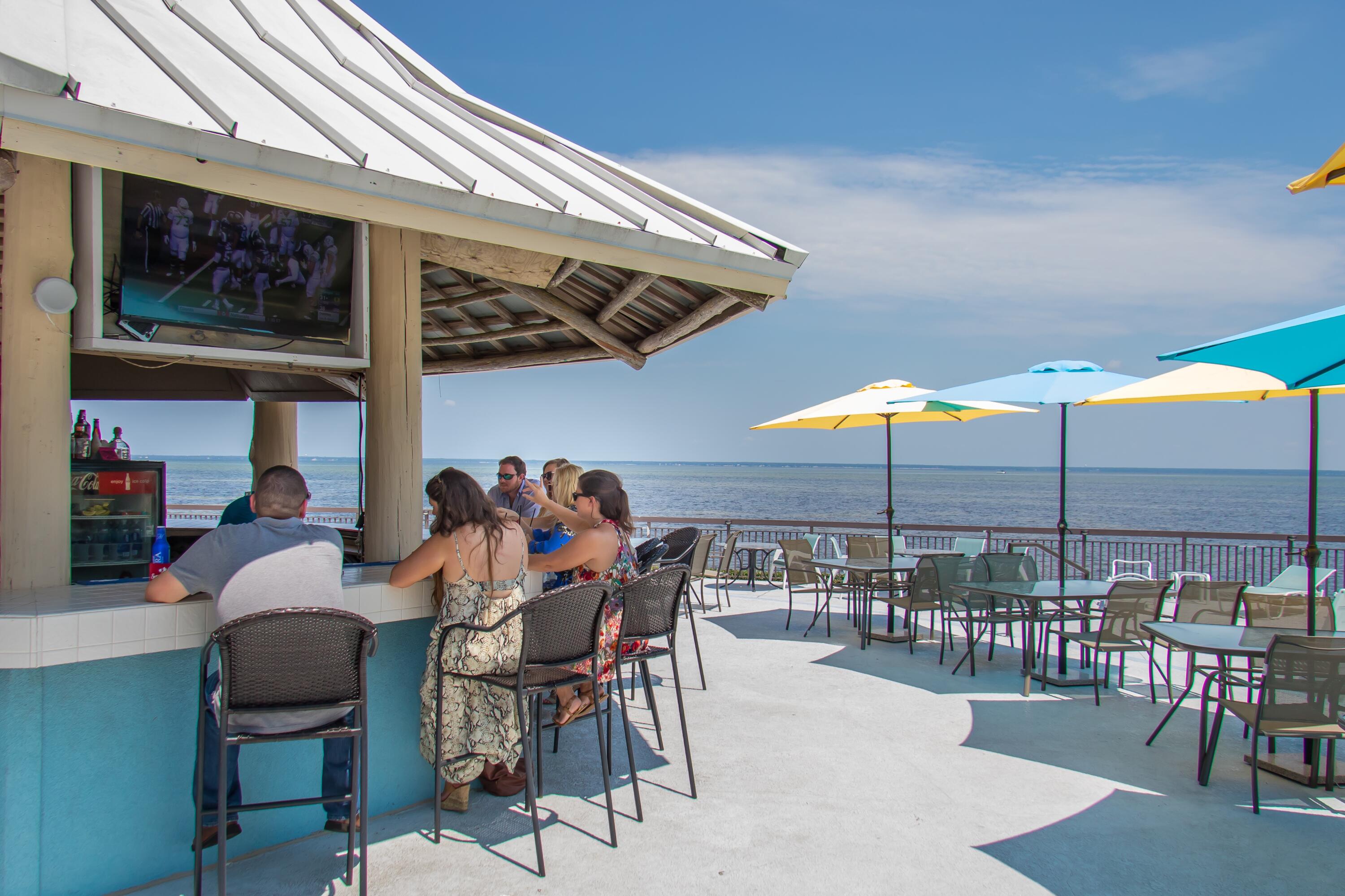 982 Northshore Drive