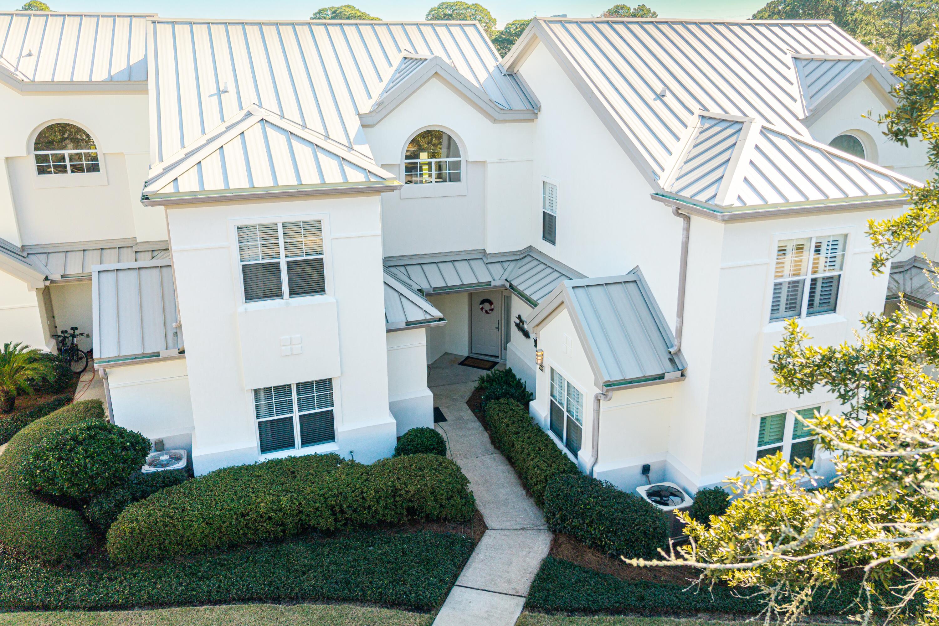 982 Northshore Drive