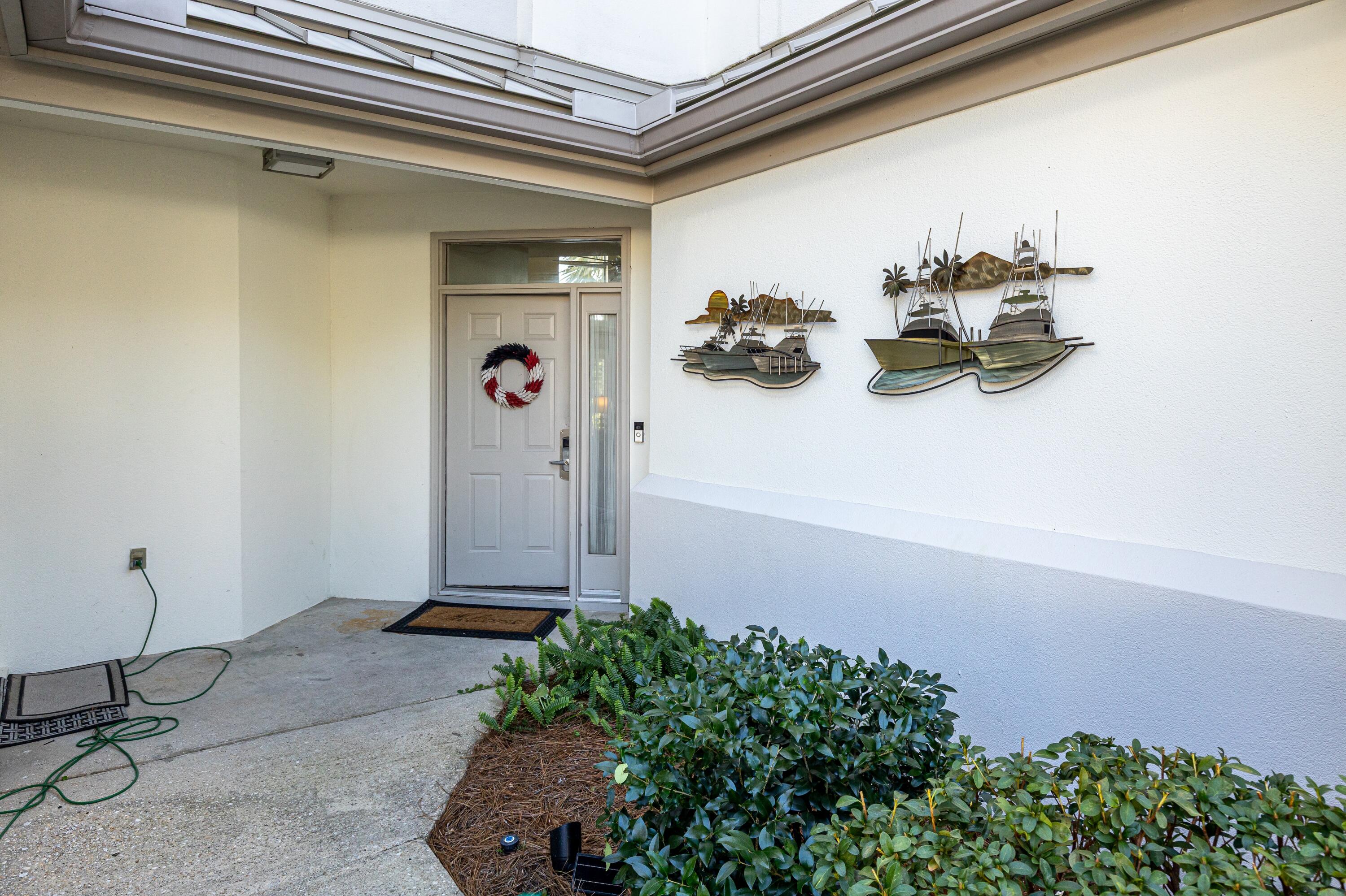 982 Northshore Drive