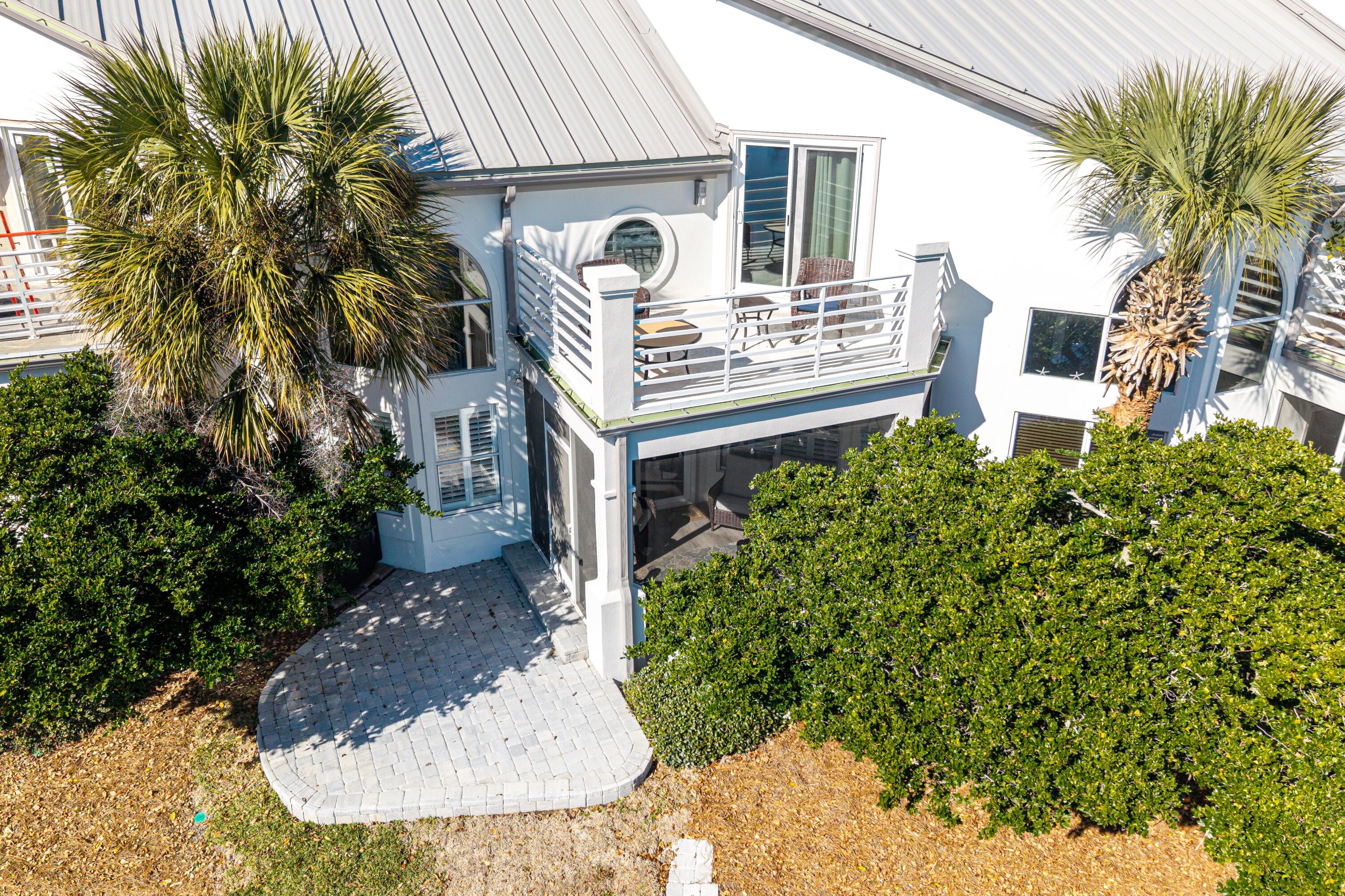 982 Northshore Drive