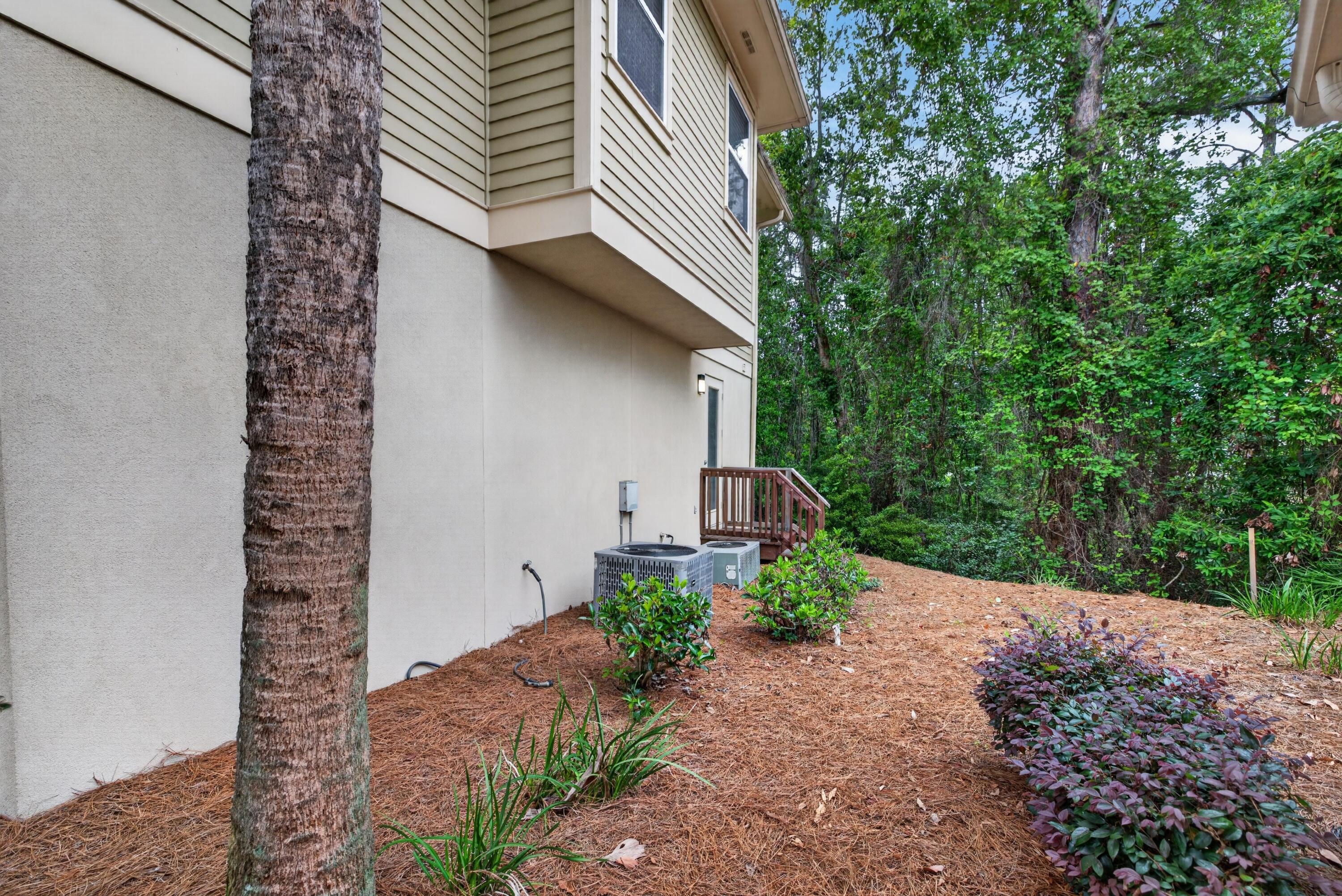 2019 Pine Island Circle
